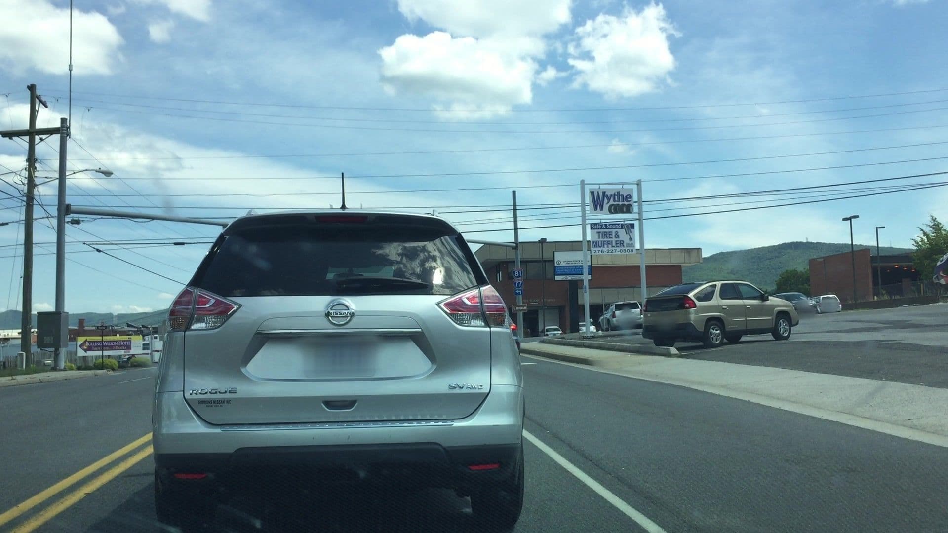 Street view near Marriott, Wytheville — © lvl5 (CC BY-SA · Mapillary)