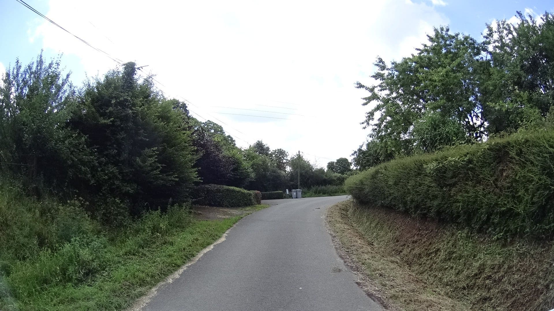 Street view near Asinerie de la Touche, Le Rheu — © panieravide (CC BY-SA · Mapillary)
