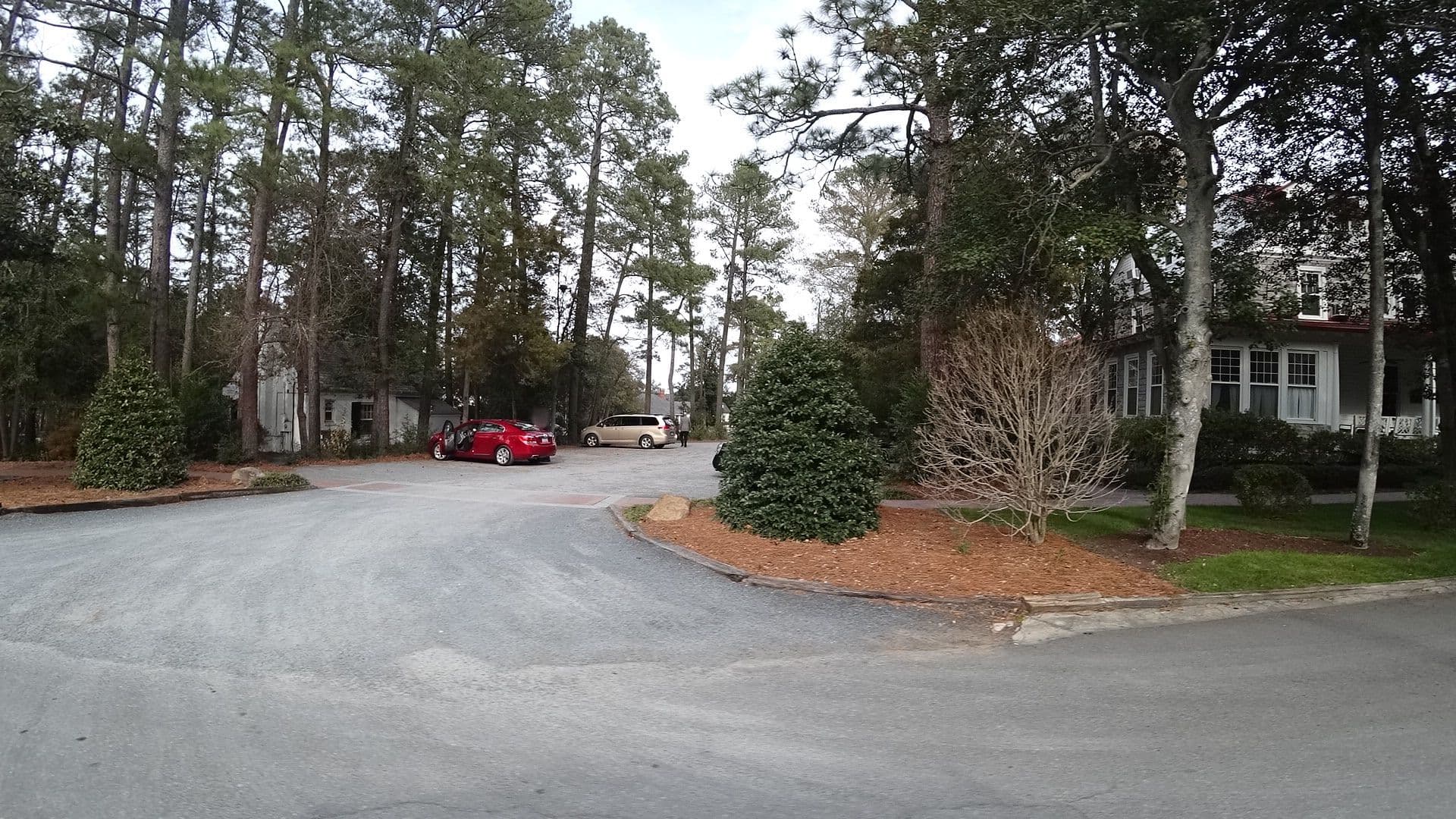 Street view near Pinecrest Inn, Pinehurst — © rti_gis (CC BY-SA · Mapillary)