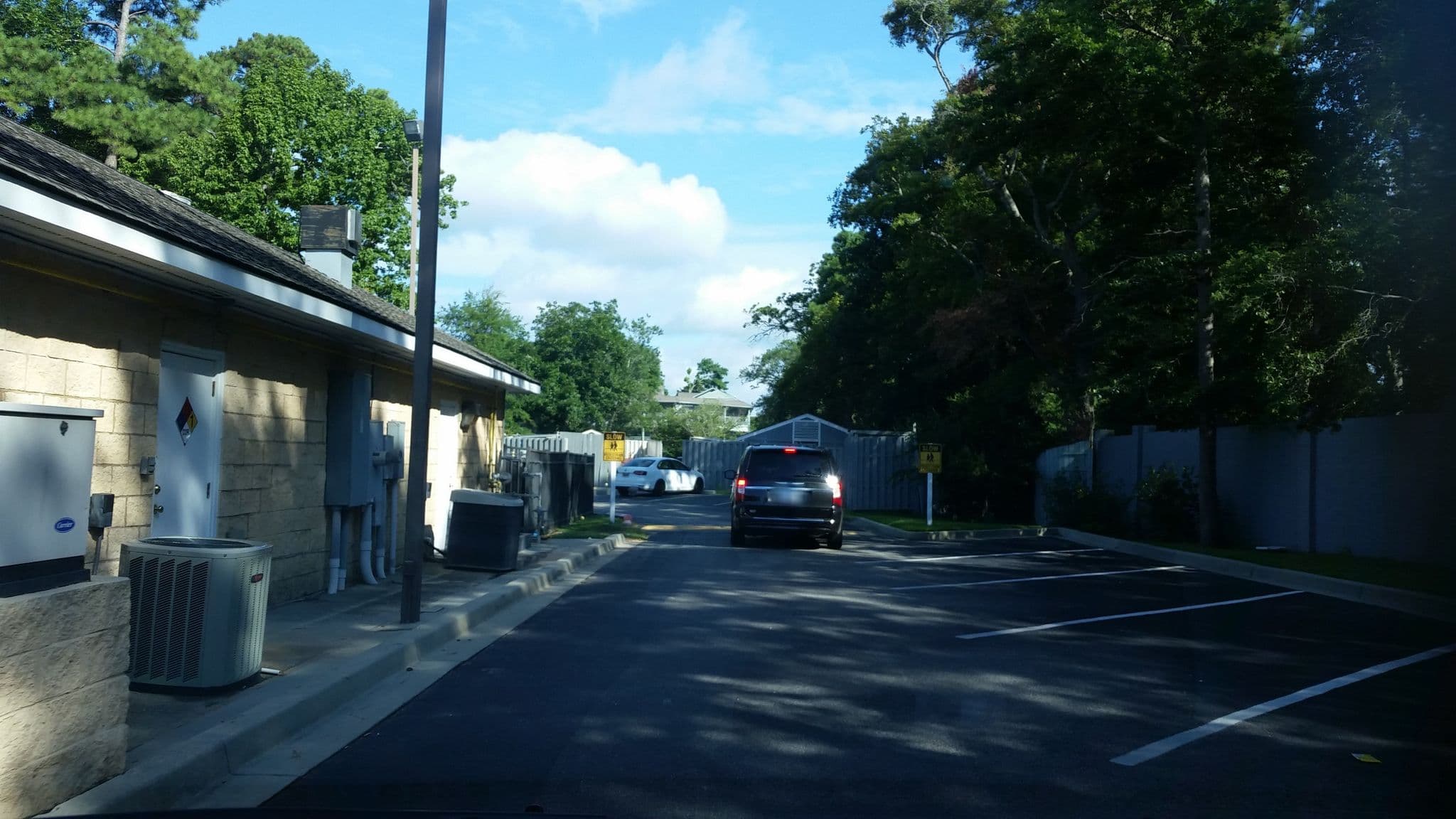 Street view near Lazzzy River, Surfside Beach — © dgearhart (CC BY-SA · Mapillary)