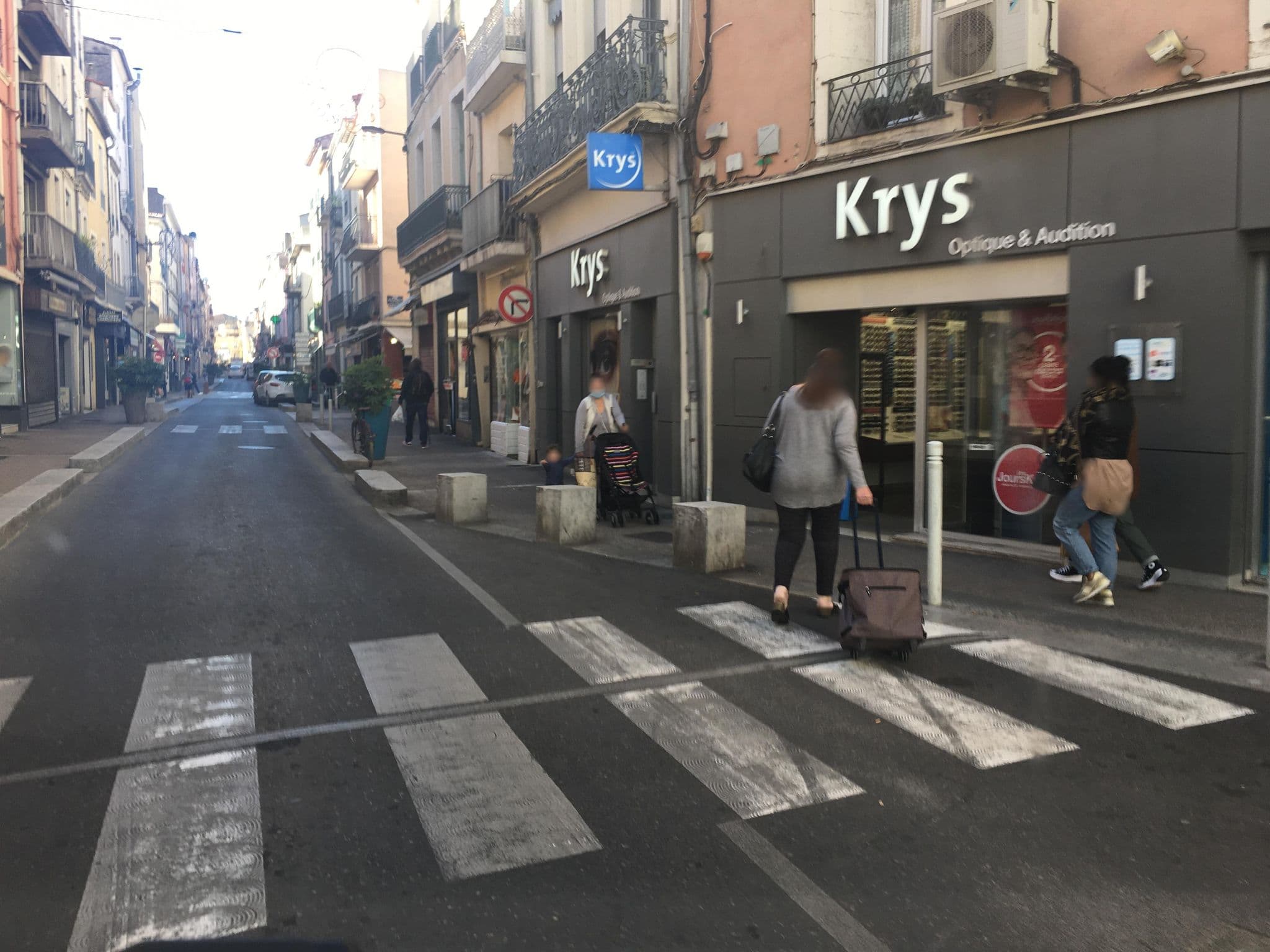 Street view near Hôtel de Paris, Sète — © raymond (CC BY-SA · Mapillary)