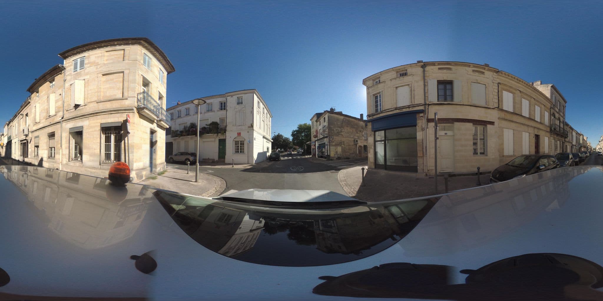 Street view near Résidence lycéenne Lycée Max Linder, Libourne — © pieroman (CC BY-SA · Mapillary)