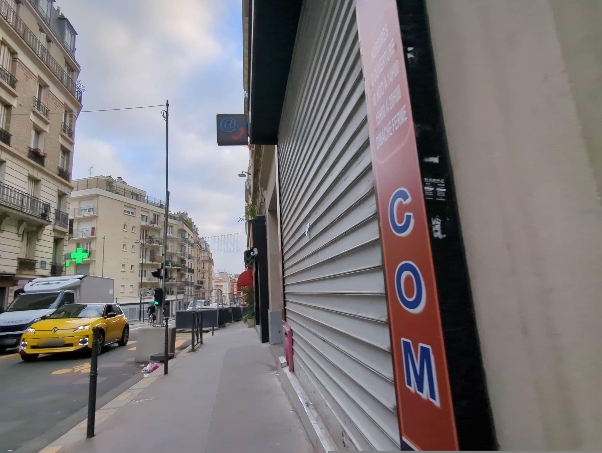 Street view near Auriane Porte de Versailles, Paris 15 Vaugirard — © miguel_andrade (CC BY-SA · Mapillary)