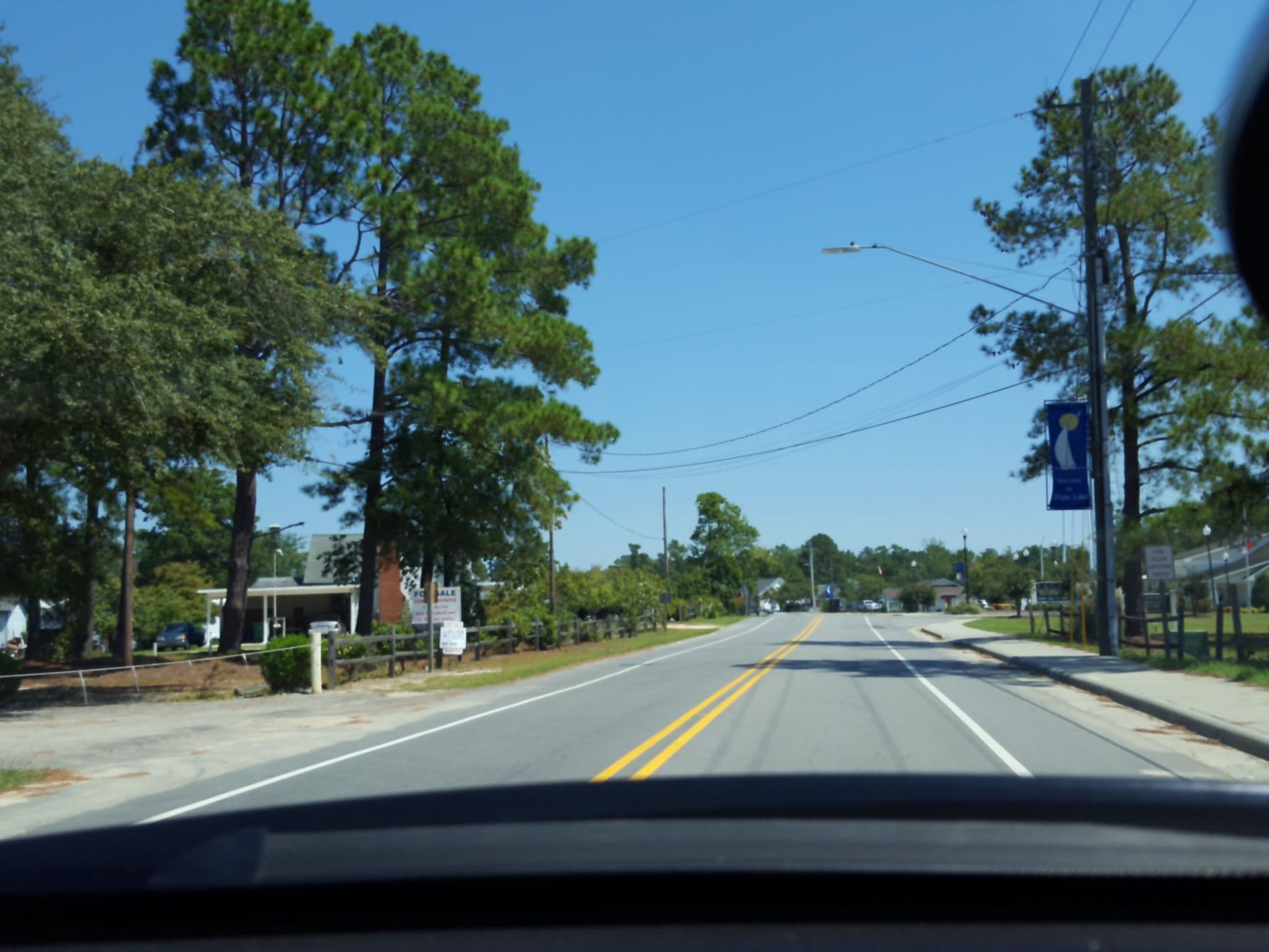 Street view near Lasley's, Bladenboro — © sparks (CC BY-SA · Mapillary)