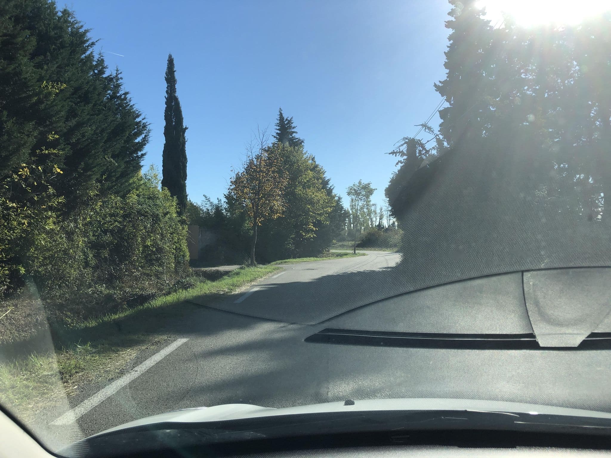 Street view near La Pitchoune, Entraigues-sur-la-Sorgue — © zimmy (CC BY-SA · Mapillary)