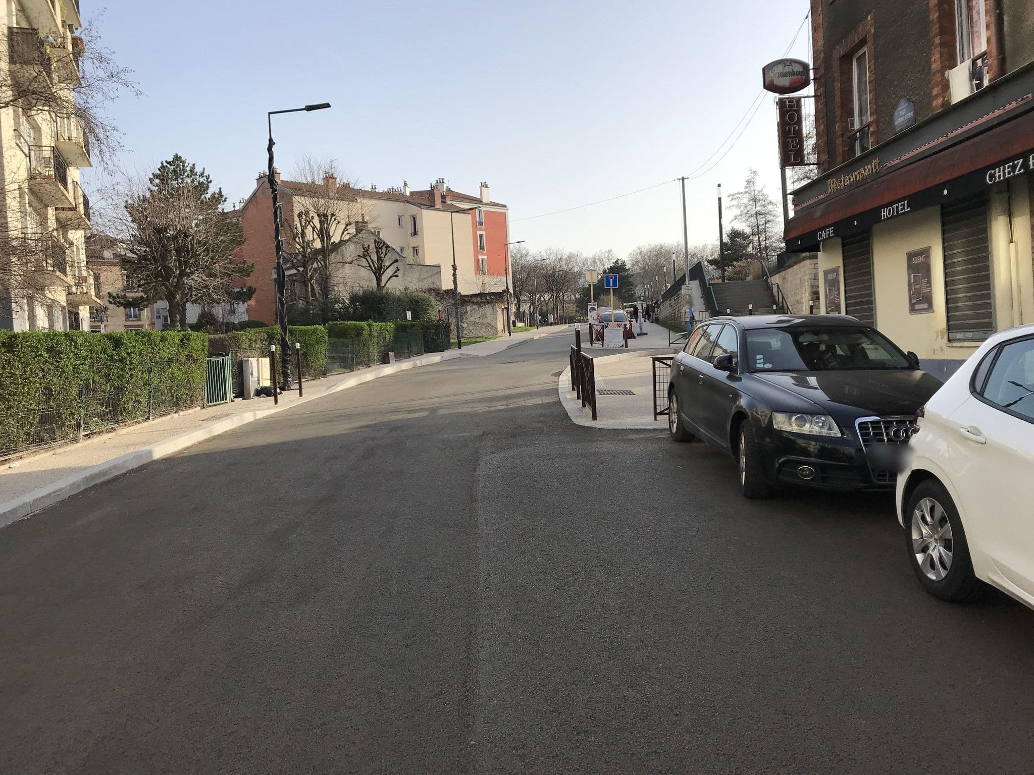 Street view near Le Petit Relais, Croulebarbe — © josmougn (CC BY-SA · Mapillary)