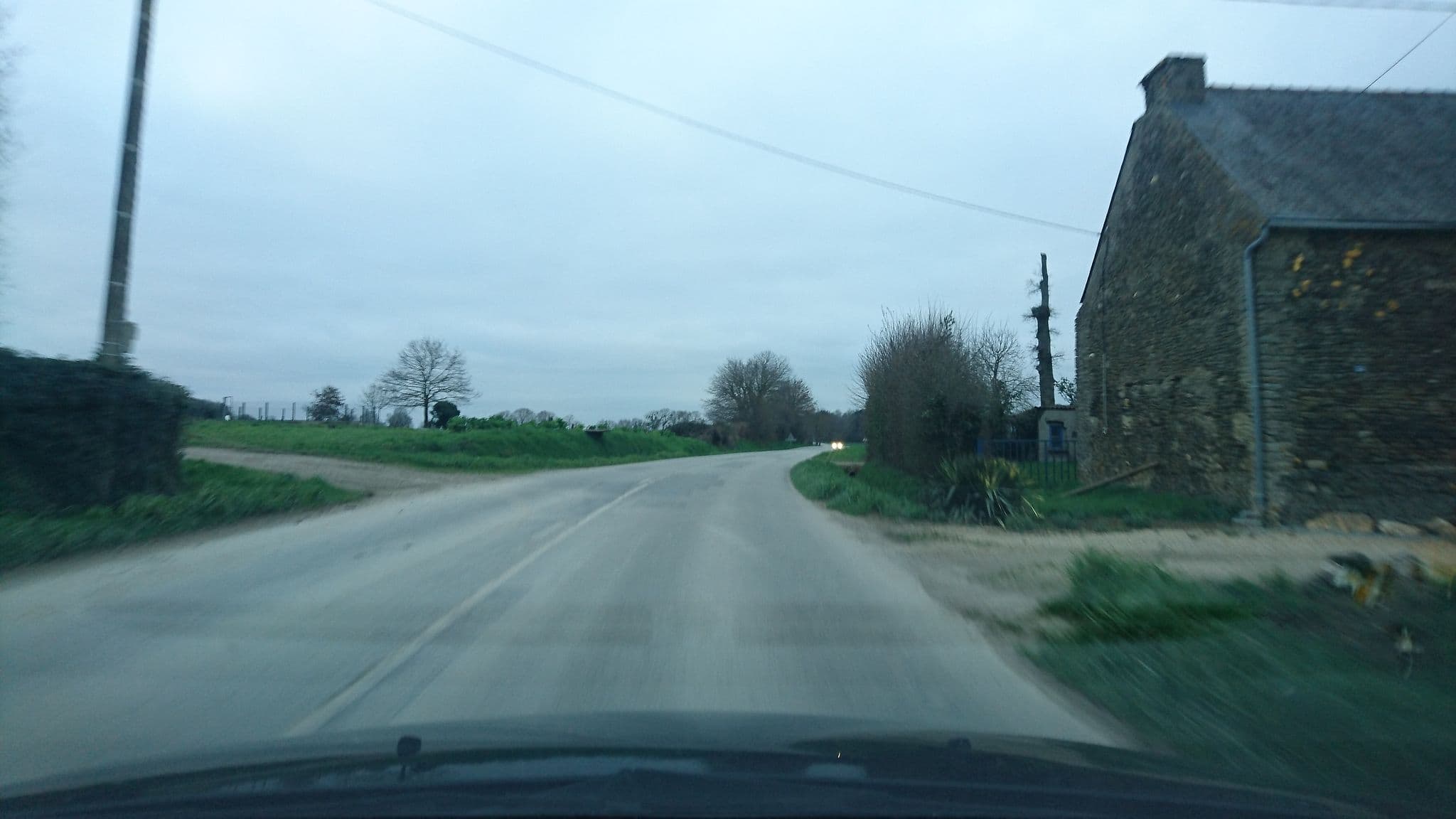 Street view near Manoir Desnachez, Taupont — © ljbouere (CC BY-SA · Mapillary)