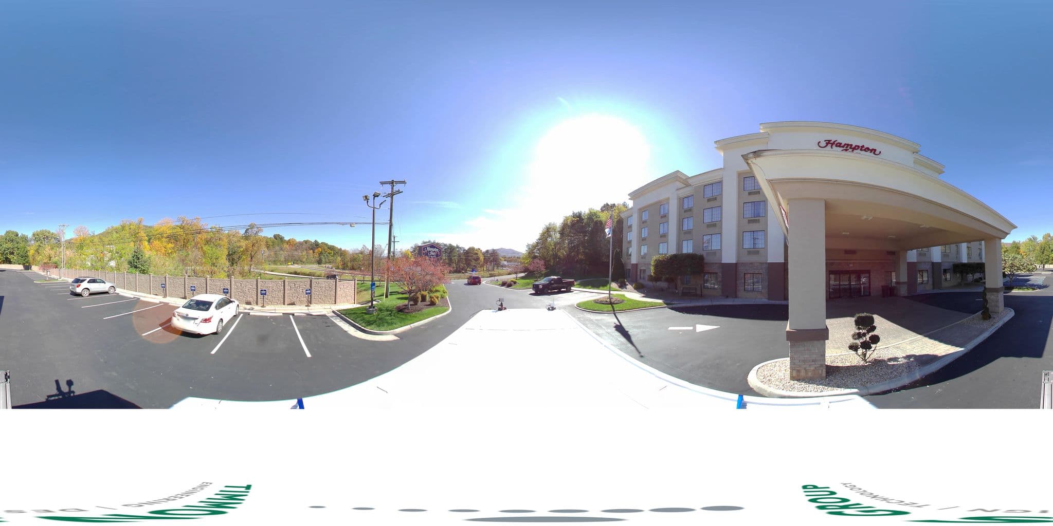 Street view near Holiday Inn, Cave Spring — © echostorm (CC BY-SA · Mapillary)