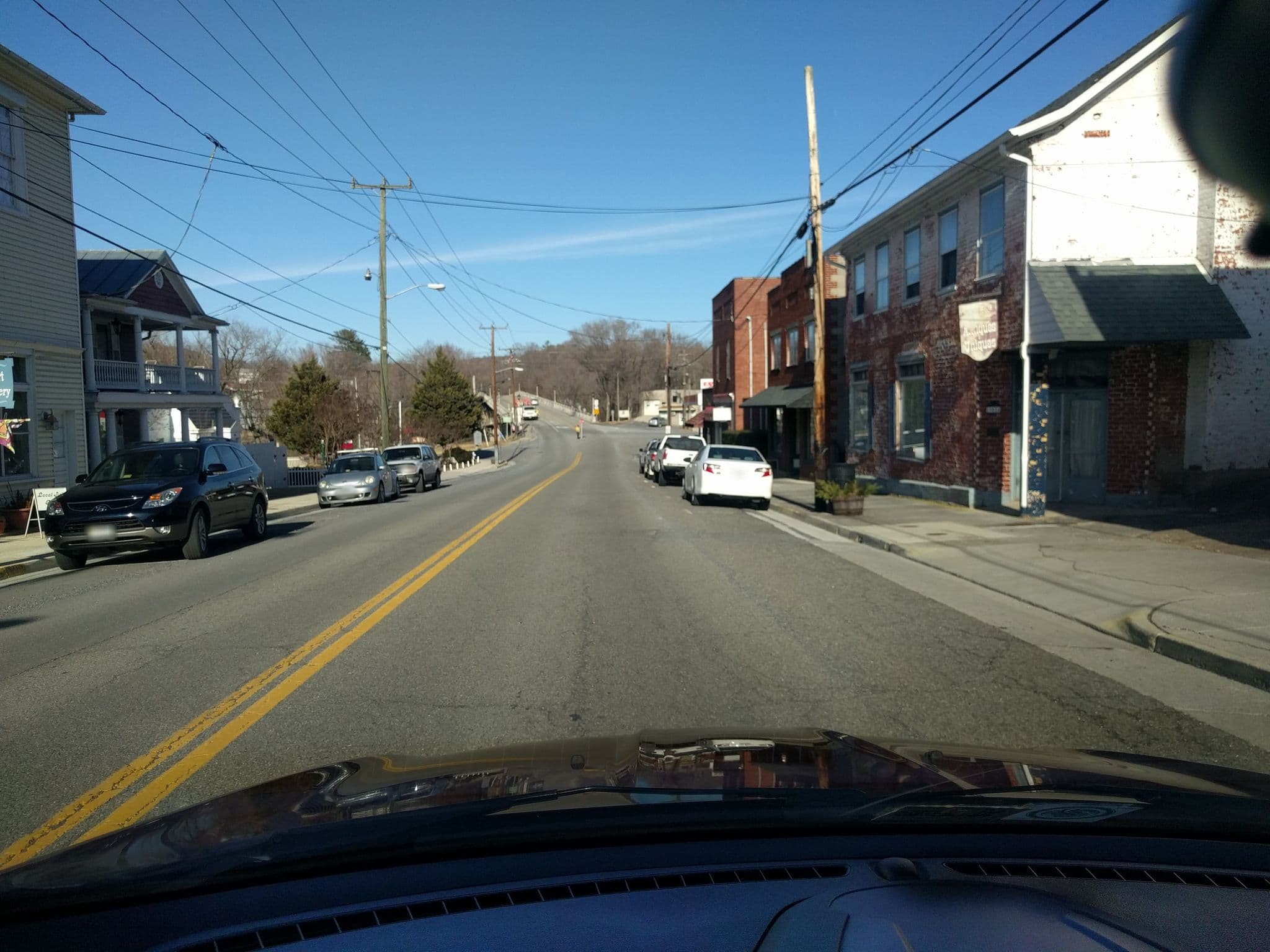 Street view near James River House (Historic Inn), Blue Ridge — © kwrigh01 (CC BY-SA · Mapillary)