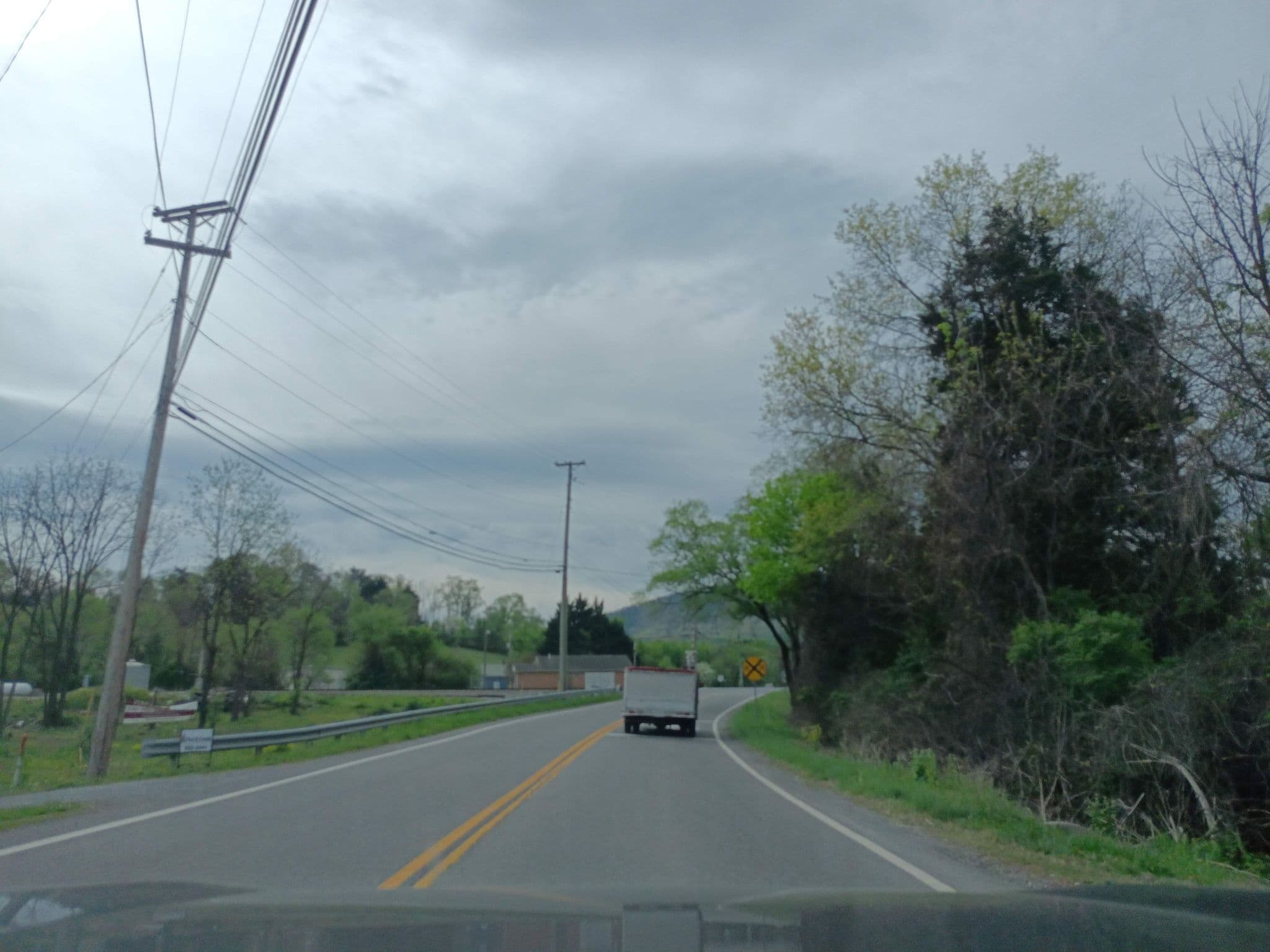 Street view near Cricket Creek Cottage, Laymantown — © apmwa (CC BY-SA · Mapillary)