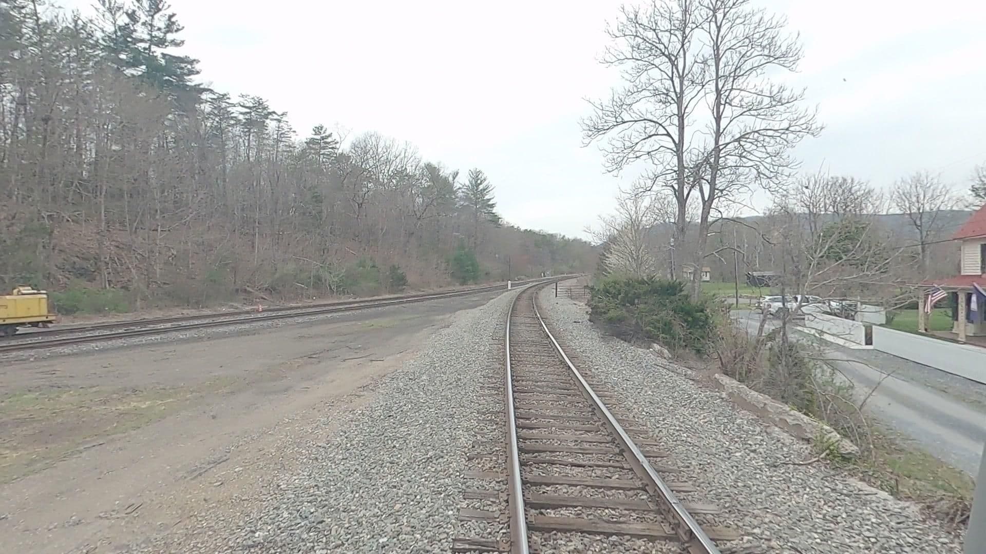 Street view near Hummingbird Inn, East Lexington — © pmfox97 (CC BY-SA · Mapillary)