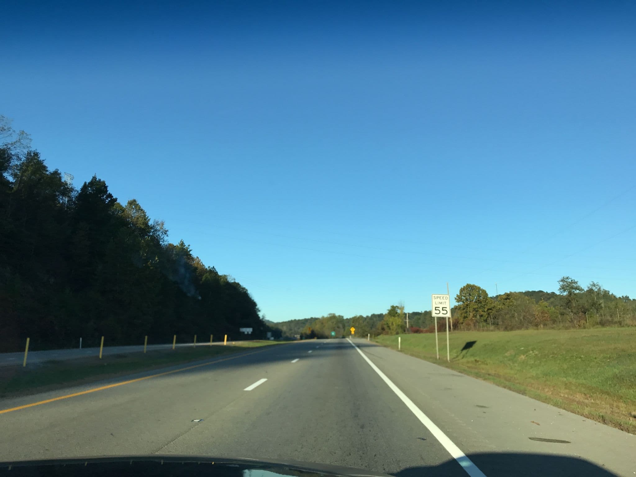 Street view near Towne House West Motel, Clarksburg — © mdroads (CC BY-SA · Mapillary)