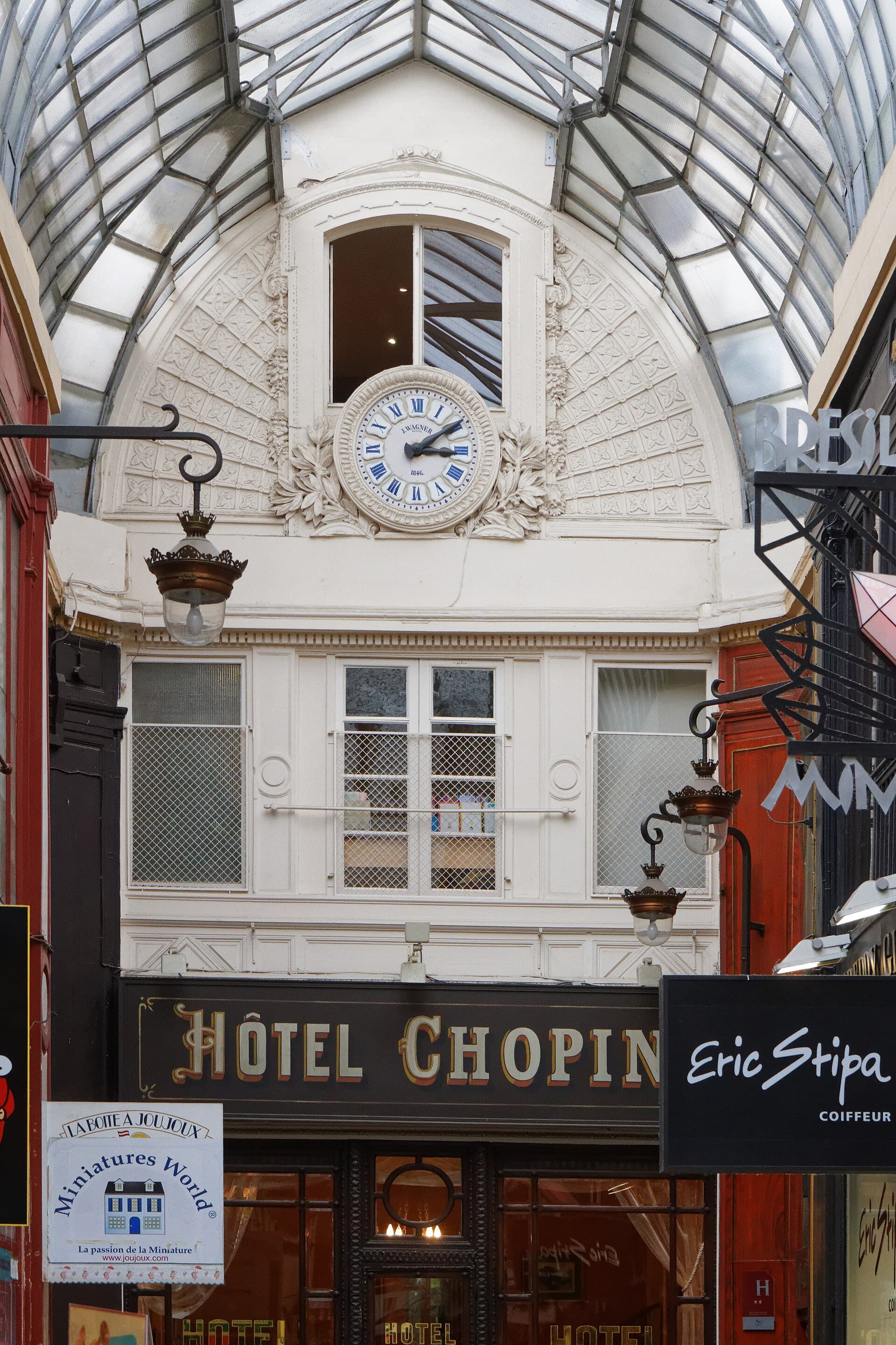 Hôtel Chopin (via Wikimedia Commons, CC BY-SA 4.0)