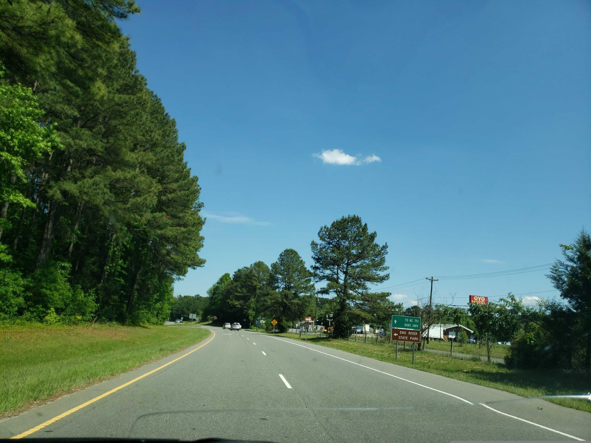 Street view near OYO Hotel Durham Skyland, Durham — © guyutetube (CC BY-SA · Mapillary)