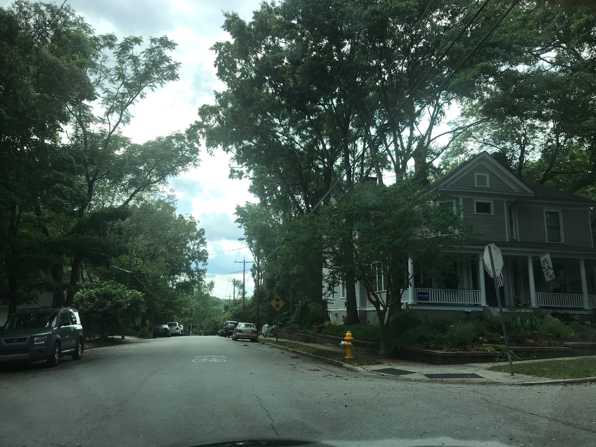 Street view near Hotel Nicaragua, Raleigh — © _jcaruso (CC BY-SA · Mapillary)