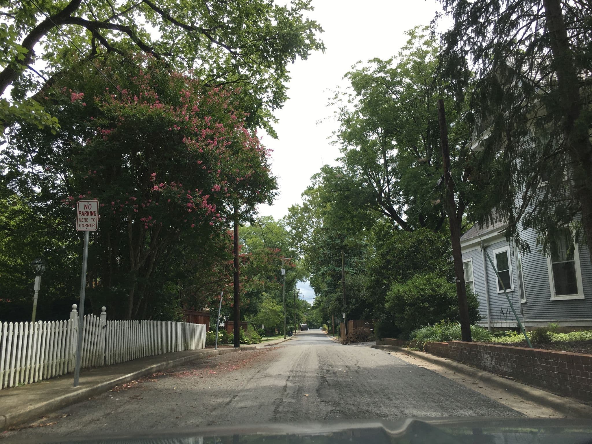 Street view near Charles Bass House, Mountain Road — © cpels23 (CC BY-SA · Mapillary)