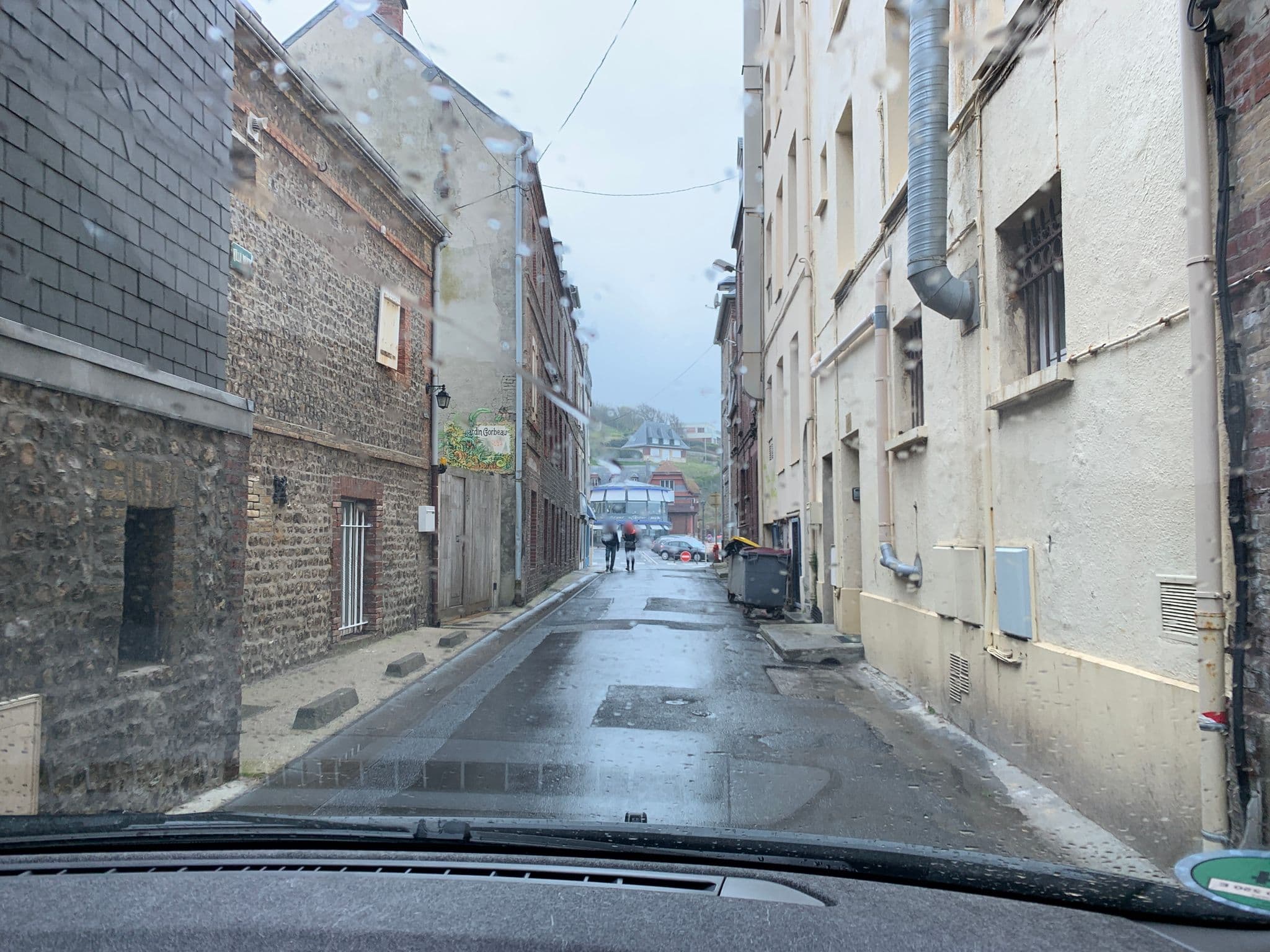 Street view near Le Rayon Vert, Étretat — © noel (CC BY-SA · Mapillary)