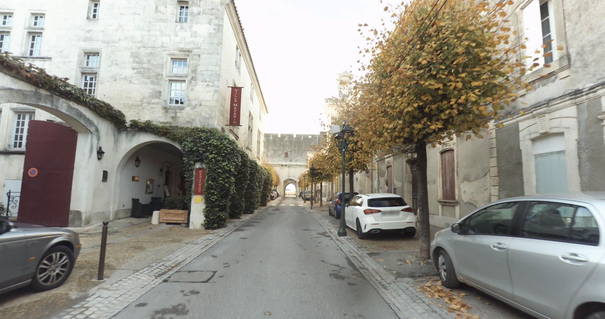 Street view near Villa Mazarin, Aigues-Mortes — © sogefi (CC BY-SA · Mapillary)