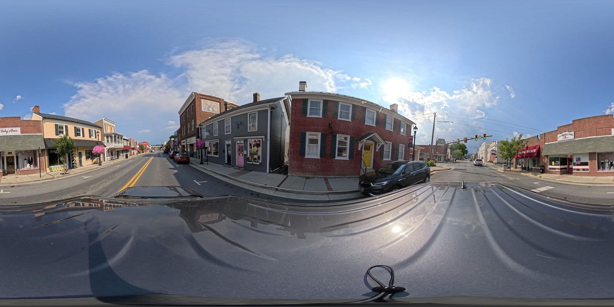 Street view near Holliday House Bed And Breakfast, Strasburg — © apmwa (CC BY-SA · Mapillary)