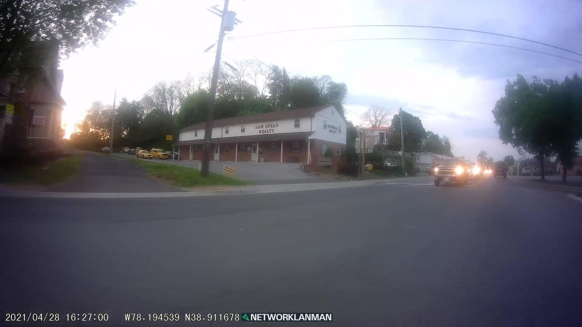 Street view near Woodward House, Front Royal — © networklanman (CC BY-SA · Mapillary)