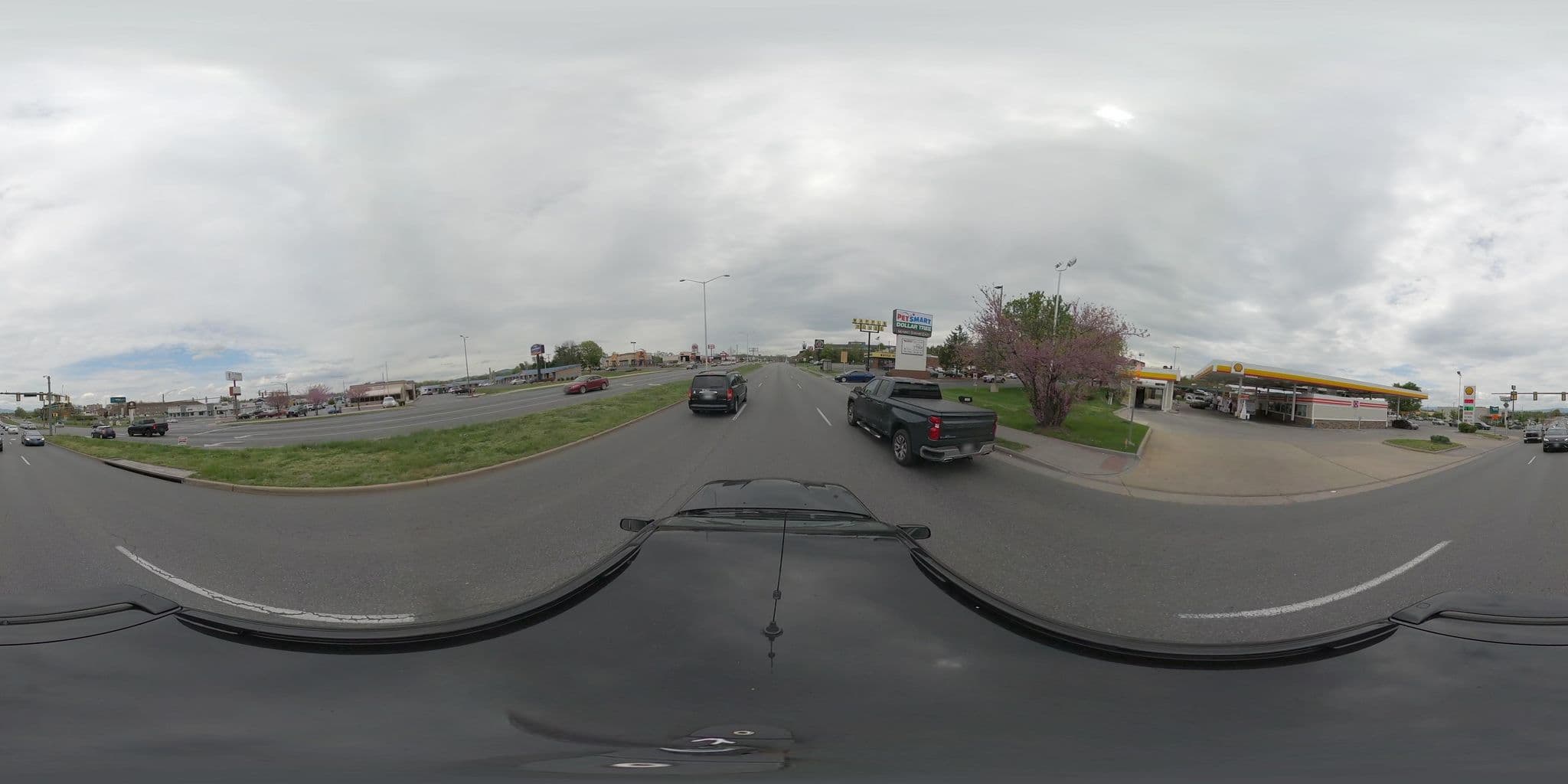 Street view near Hotel Riverside Studios, Harrisonburg — © pmfox97 (CC BY-SA · Mapillary)
