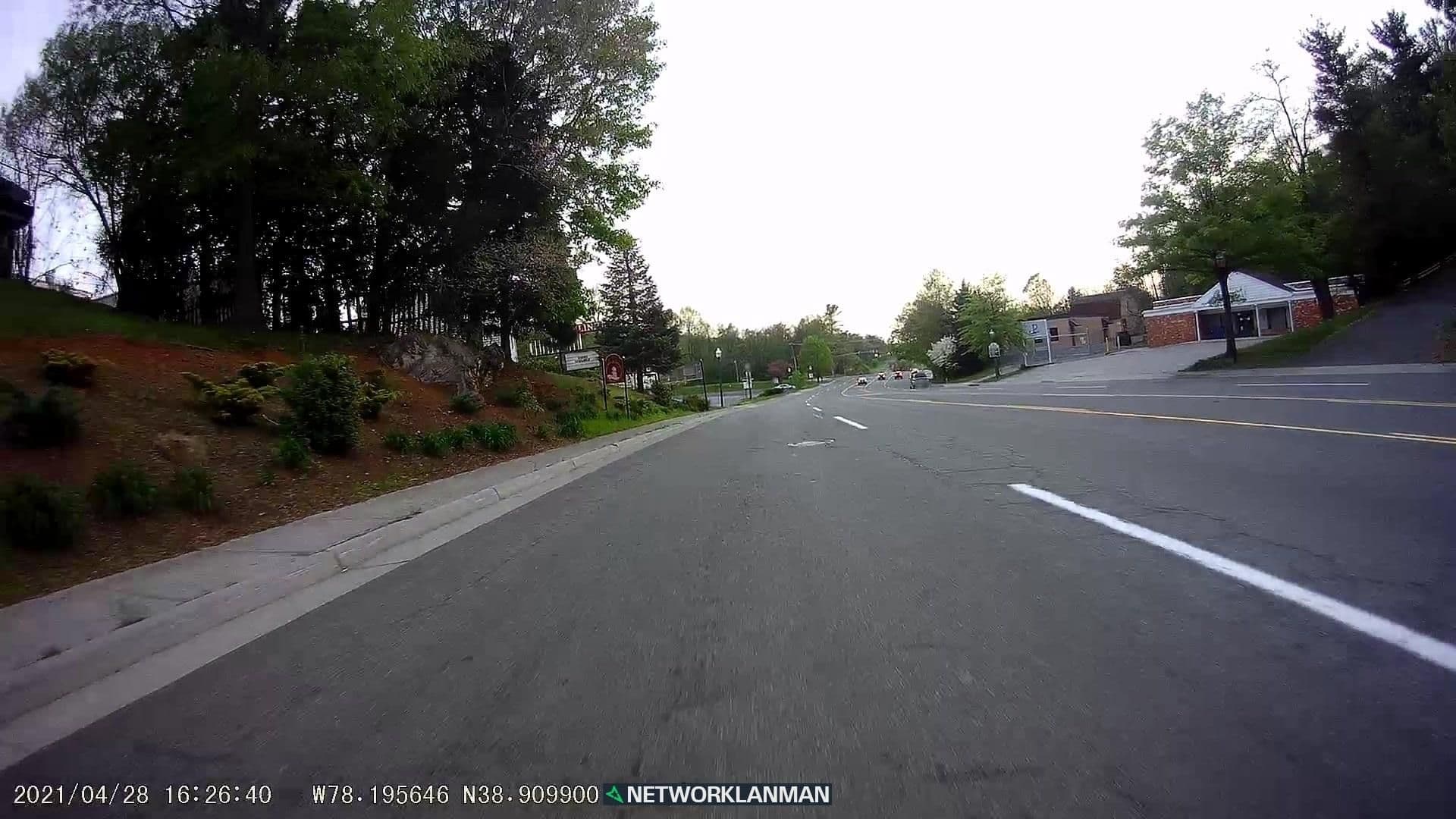 Street view near Skyline Resort Motel, Front Royal — © networklanman (CC BY-SA · Mapillary)