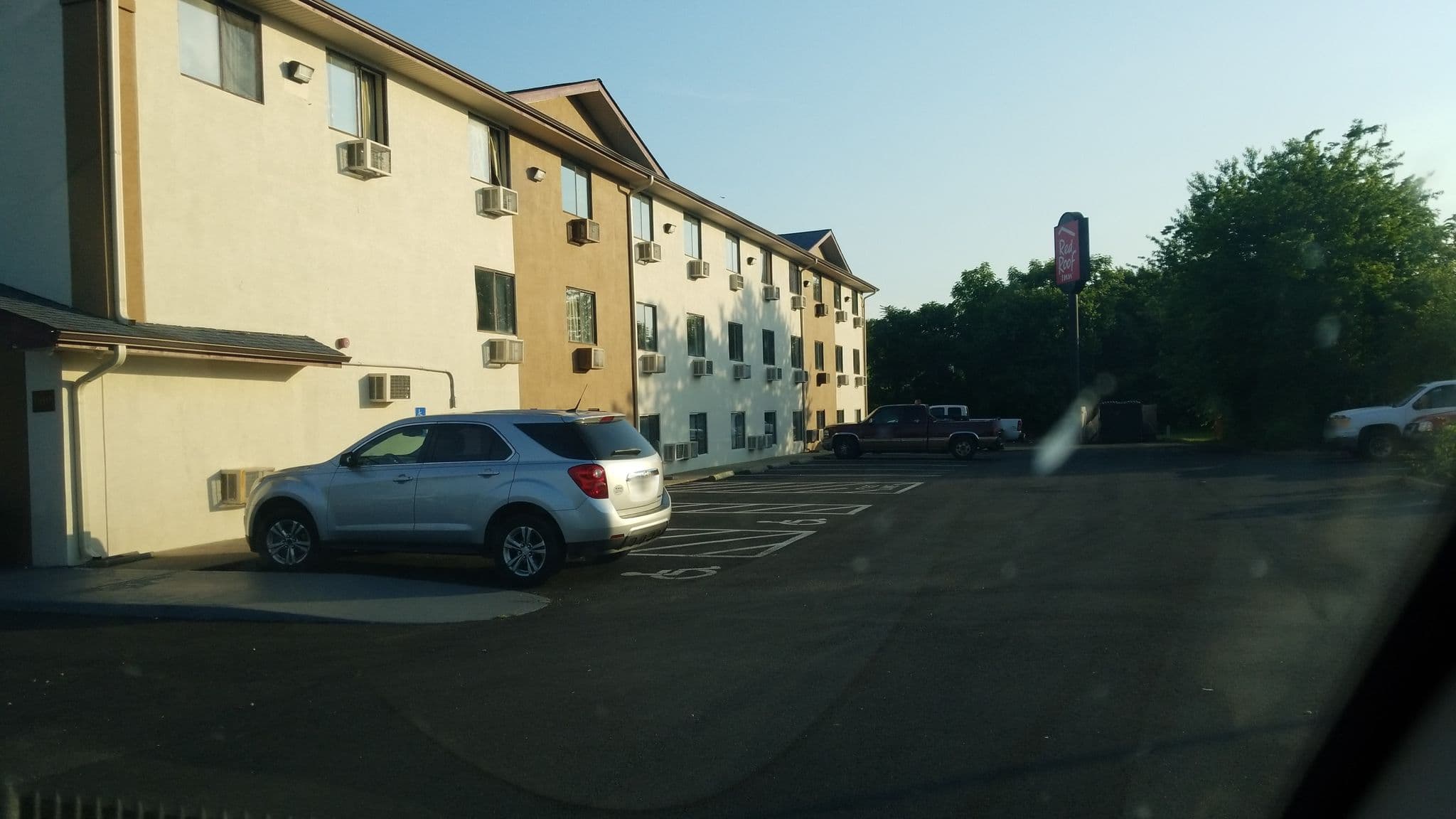 Street view near Rodeway Inn, Culpeper — © jbthemilker (CC BY-SA · Mapillary)