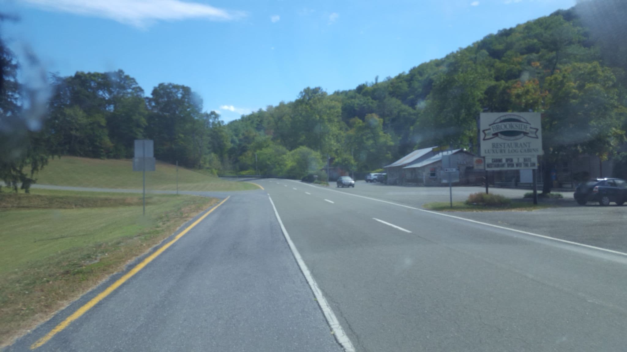 Street view near Brookside Cabins, Luray — © jbthemilker (CC BY-SA · Mapillary)