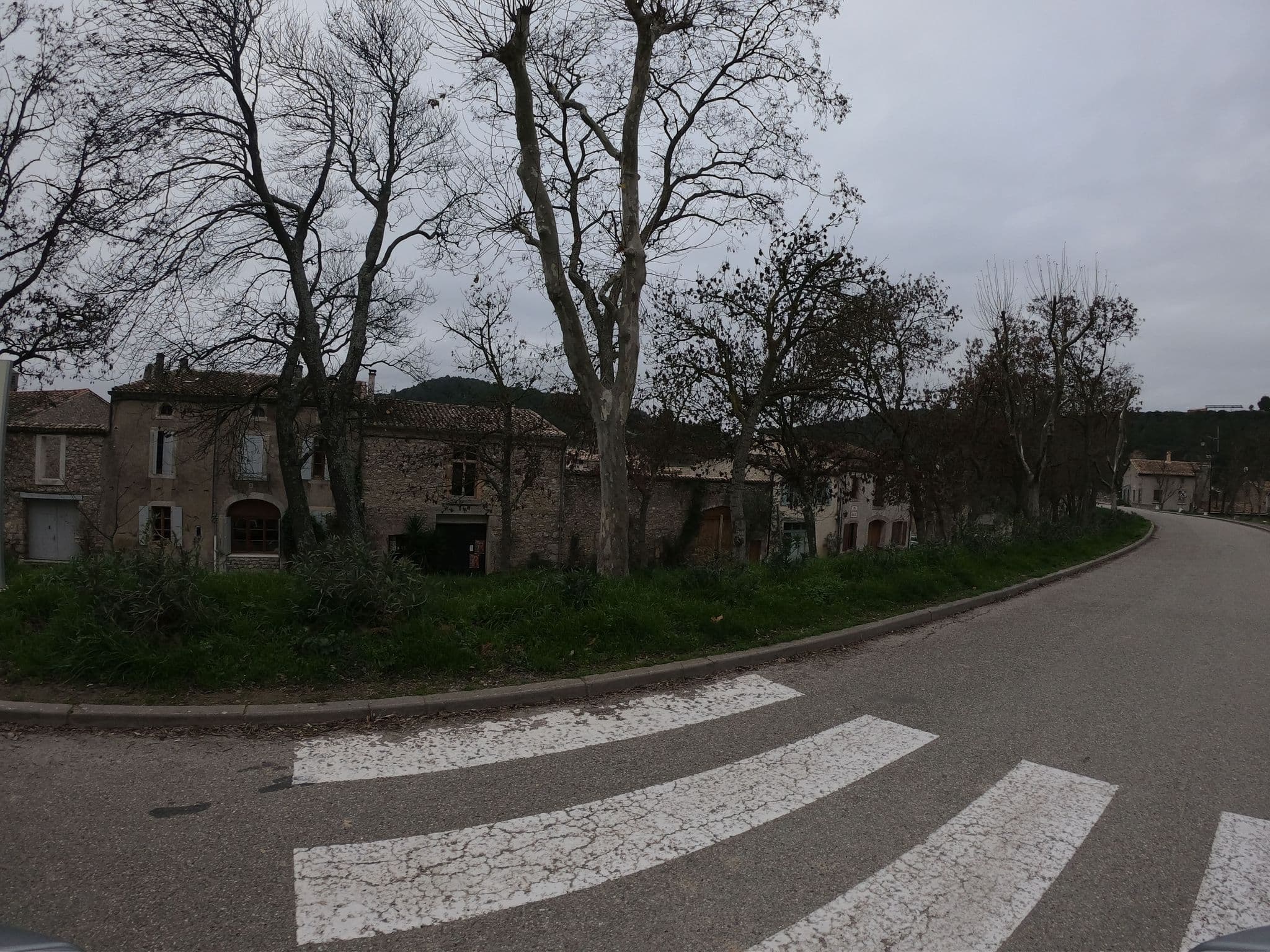 Street view near Les Glycines, Fabrezan — © joostjakob (CC BY-SA · Mapillary)