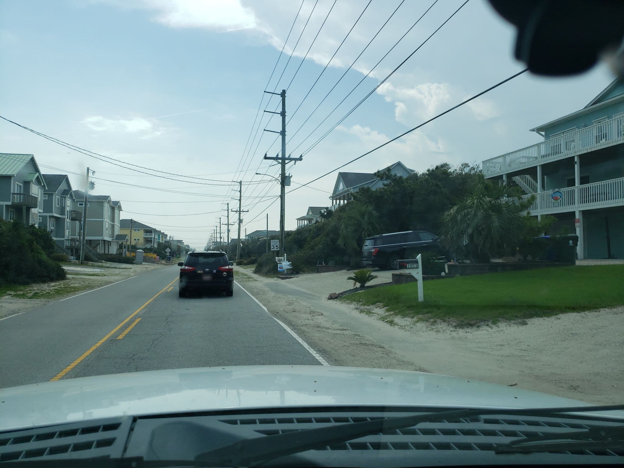 Street view near TheeRiviera, Surf City — © guyutetube (CC BY-SA · Mapillary)