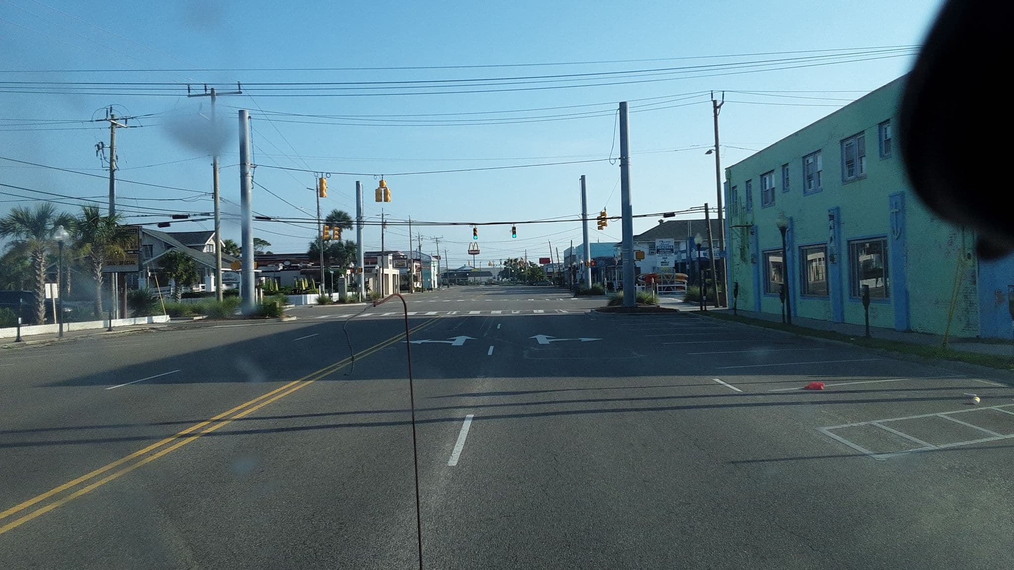 Street view near Buccaneer Motel, Carolina Beach — © jbthemilker (CC BY-SA · Mapillary)