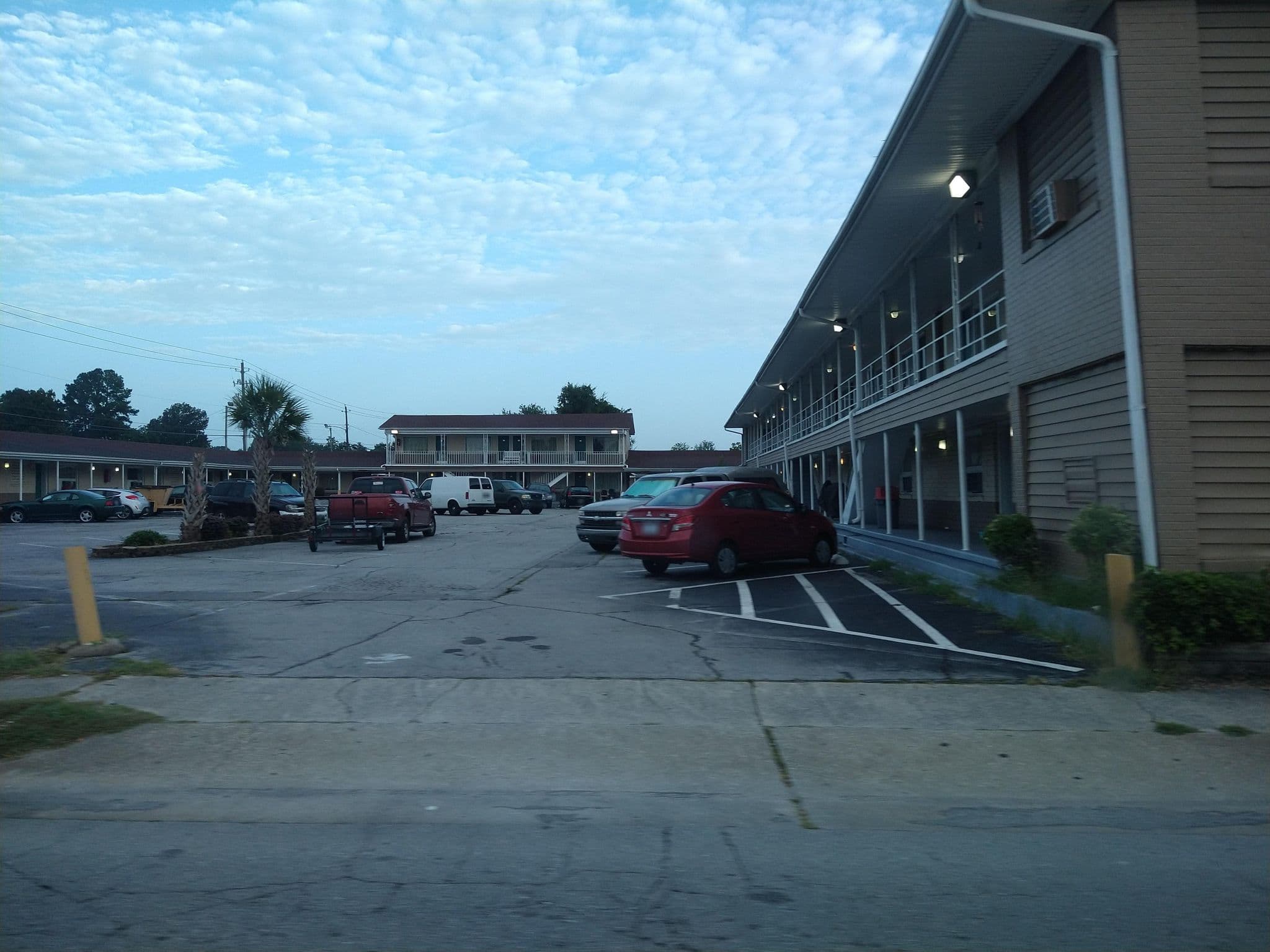 Street view near Economy Inn, Pumpkin Center — © techie66 (CC BY-SA · Mapillary)