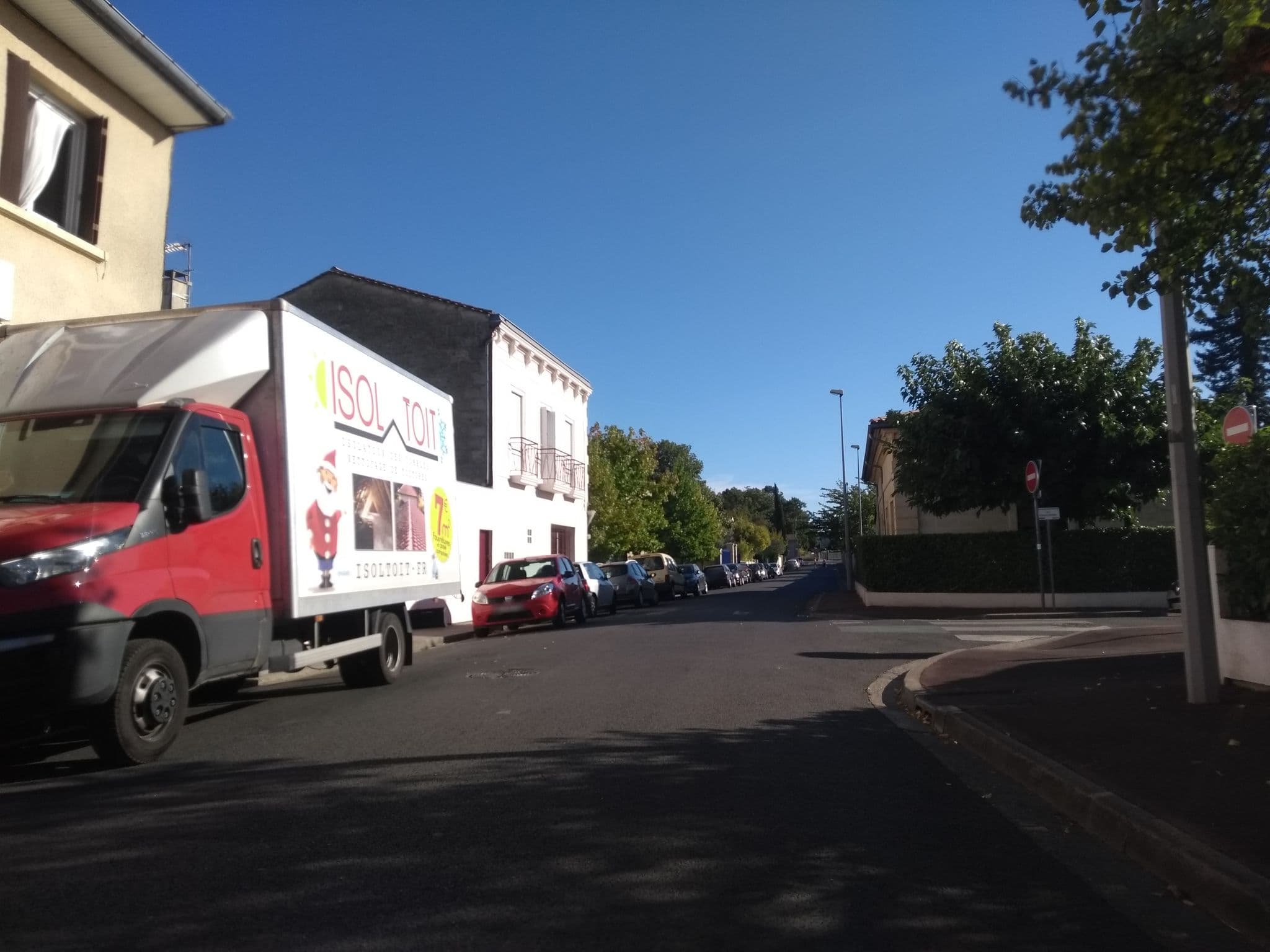 Street view near Chez Phillip, Talence — © gitouche (CC BY-SA · Mapillary)