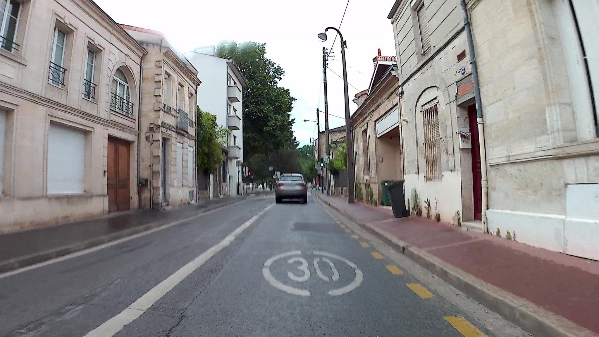 Street view near Les pénates bordelaises, Le Bouscat — © trouyer (CC BY-SA · Mapillary)