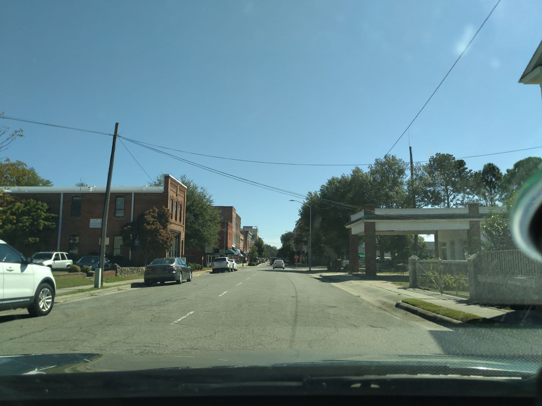 Street view near Wonderful Riverfront Cottages, River Road — © sparks (CC BY-SA · Mapillary)