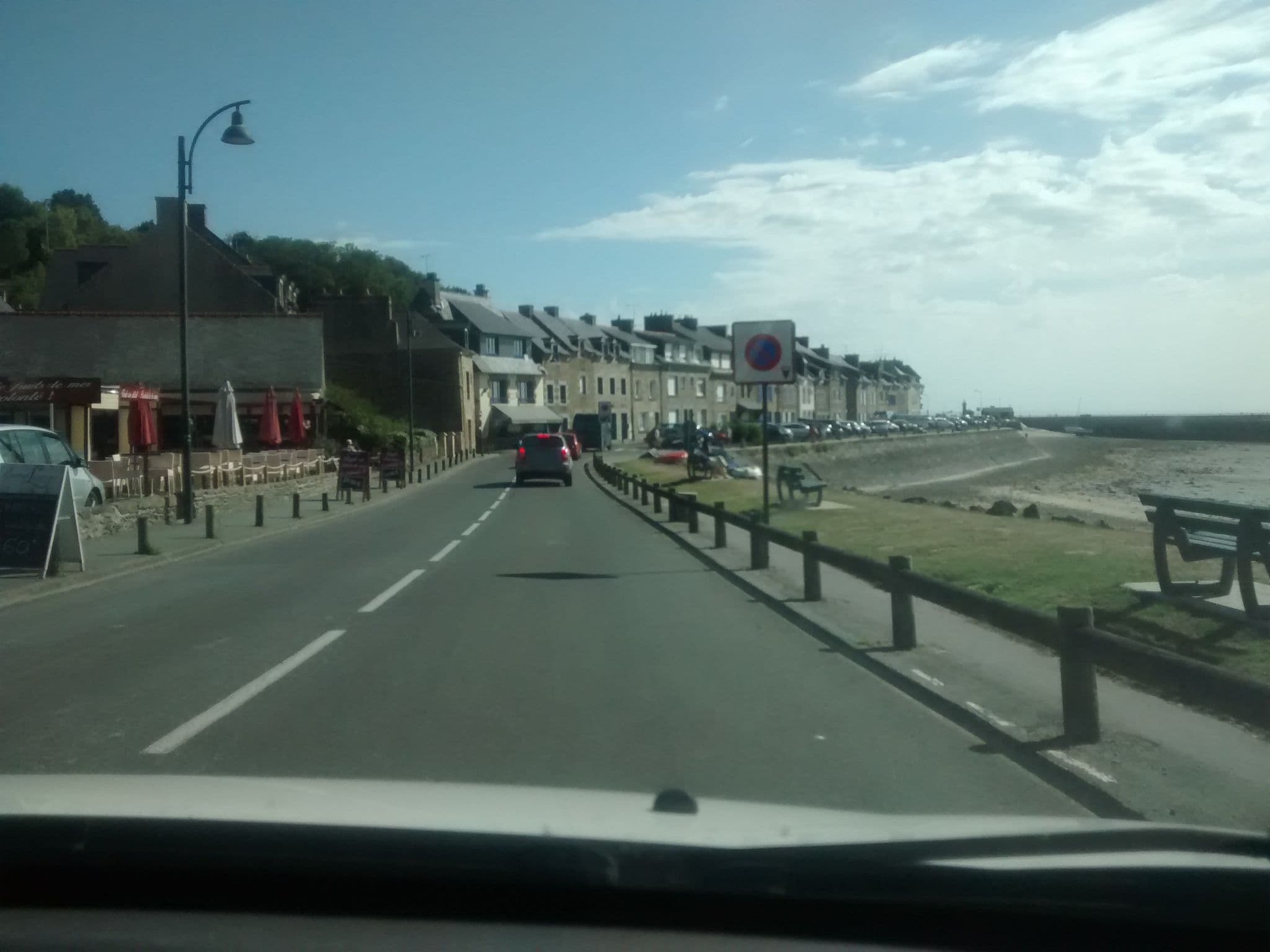 Street view near Le Grand Large, Cancale — © mgageo (CC BY-SA · Mapillary)