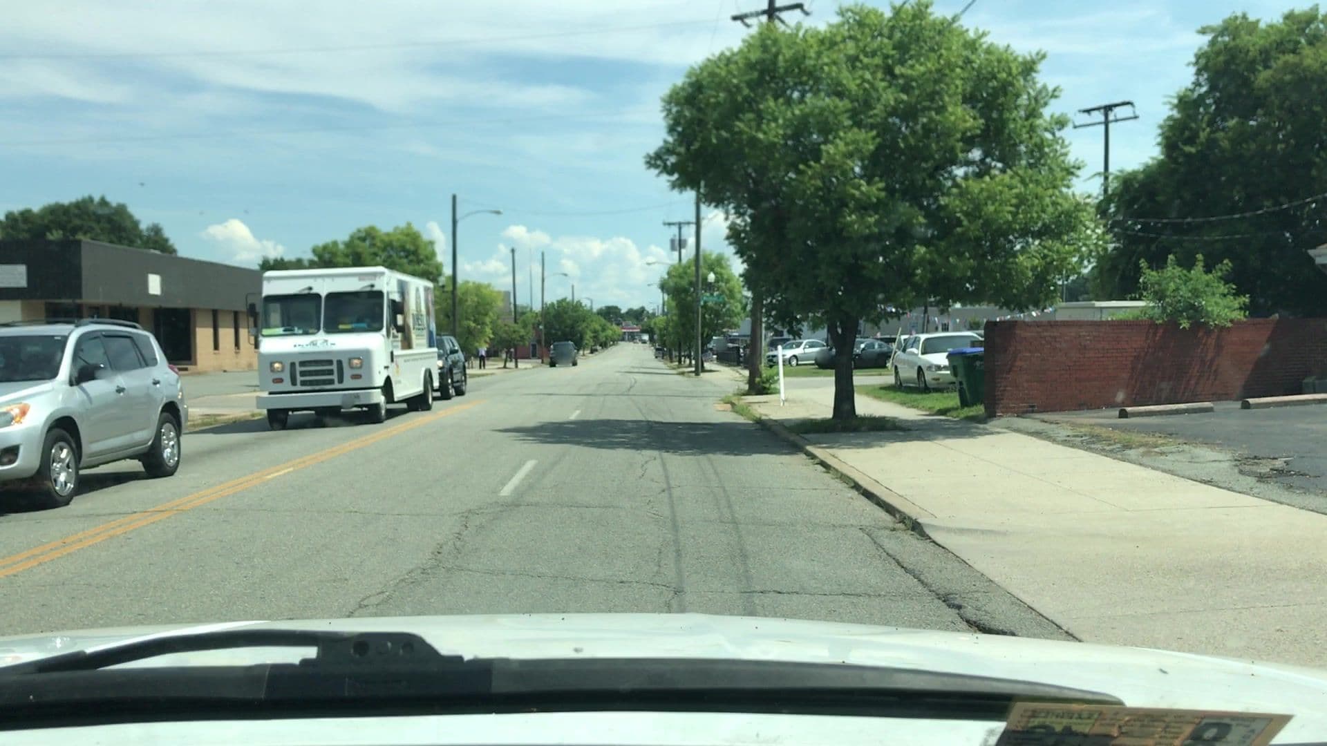 Street view near Budget Inn Of Richmond, Richmond — © lvl5 (CC BY-SA · Mapillary)