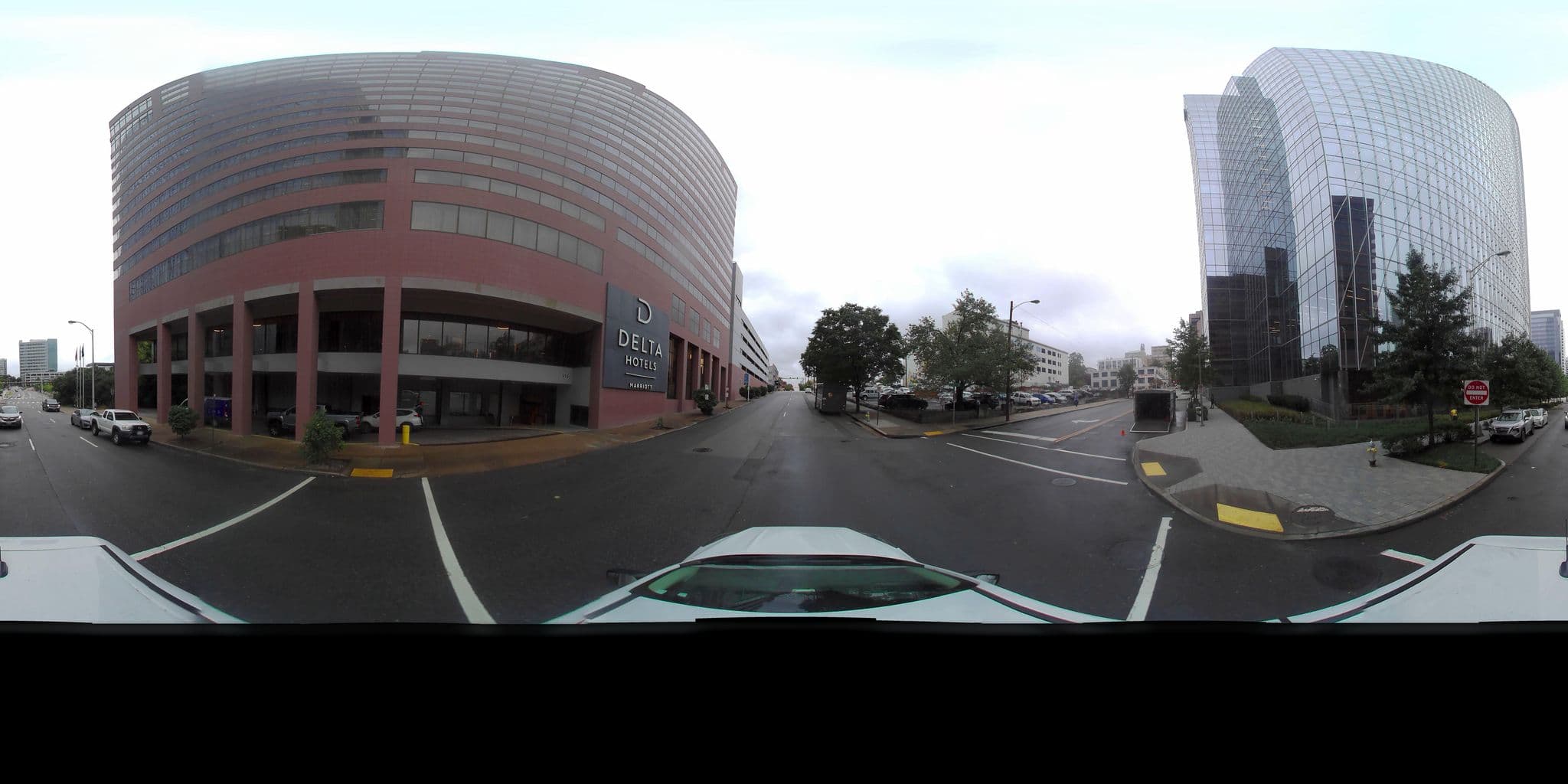 Street view near Crowne Plaza Hotel, Richmond — © RichmondVA (CC BY-SA · Mapillary)
