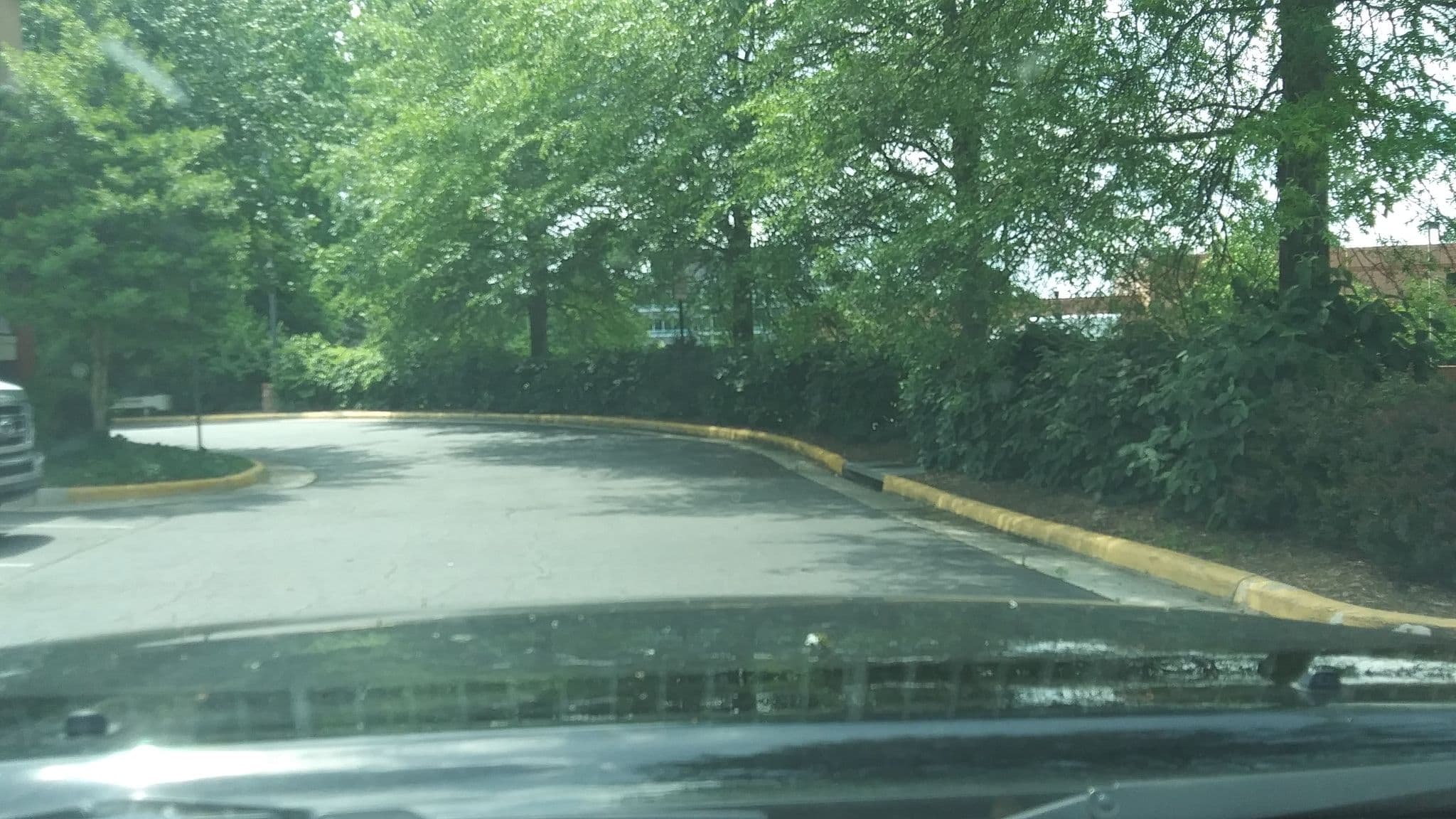 Street view near Homestead Hotel, Merrifield — © apmwa (CC BY-SA · Mapillary)