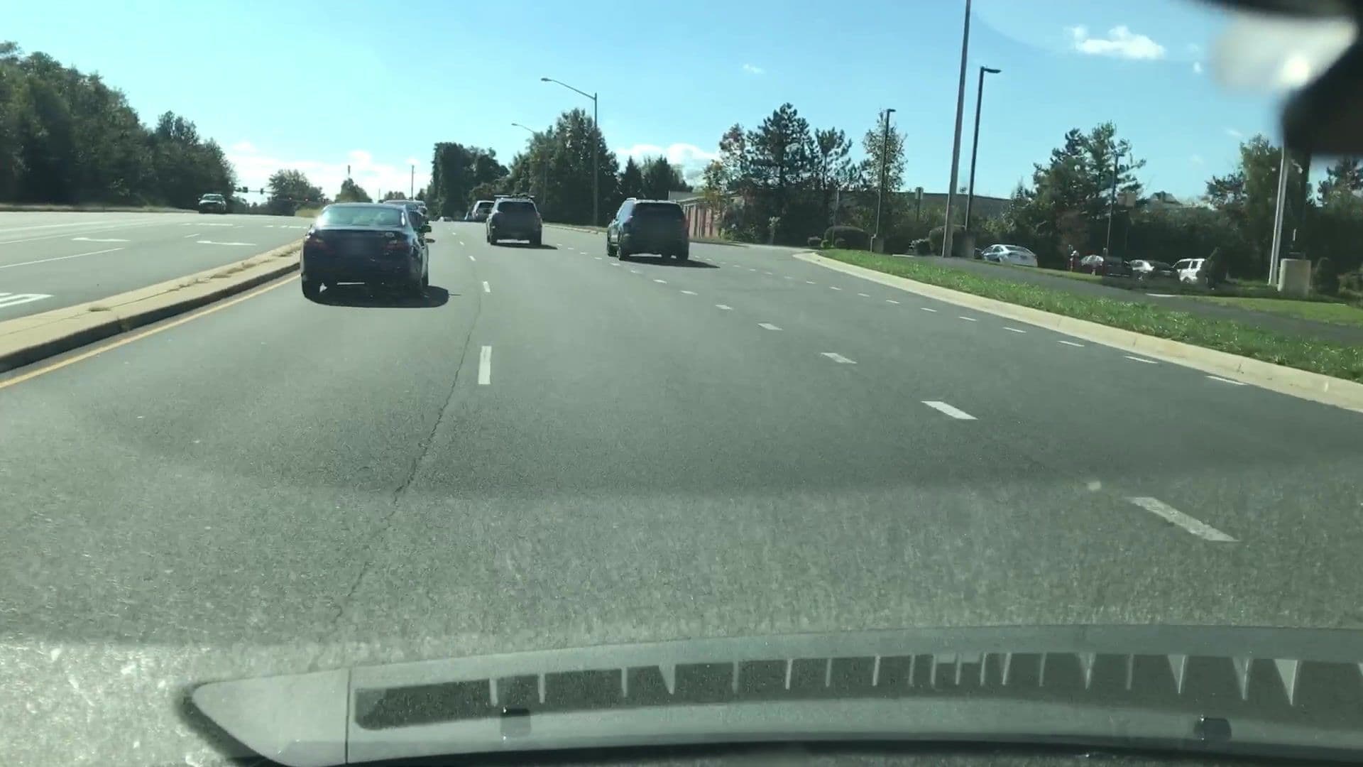 Street view near Marriott Hotel Pool, Fairfax — © lvl5 (CC BY-SA · Mapillary)