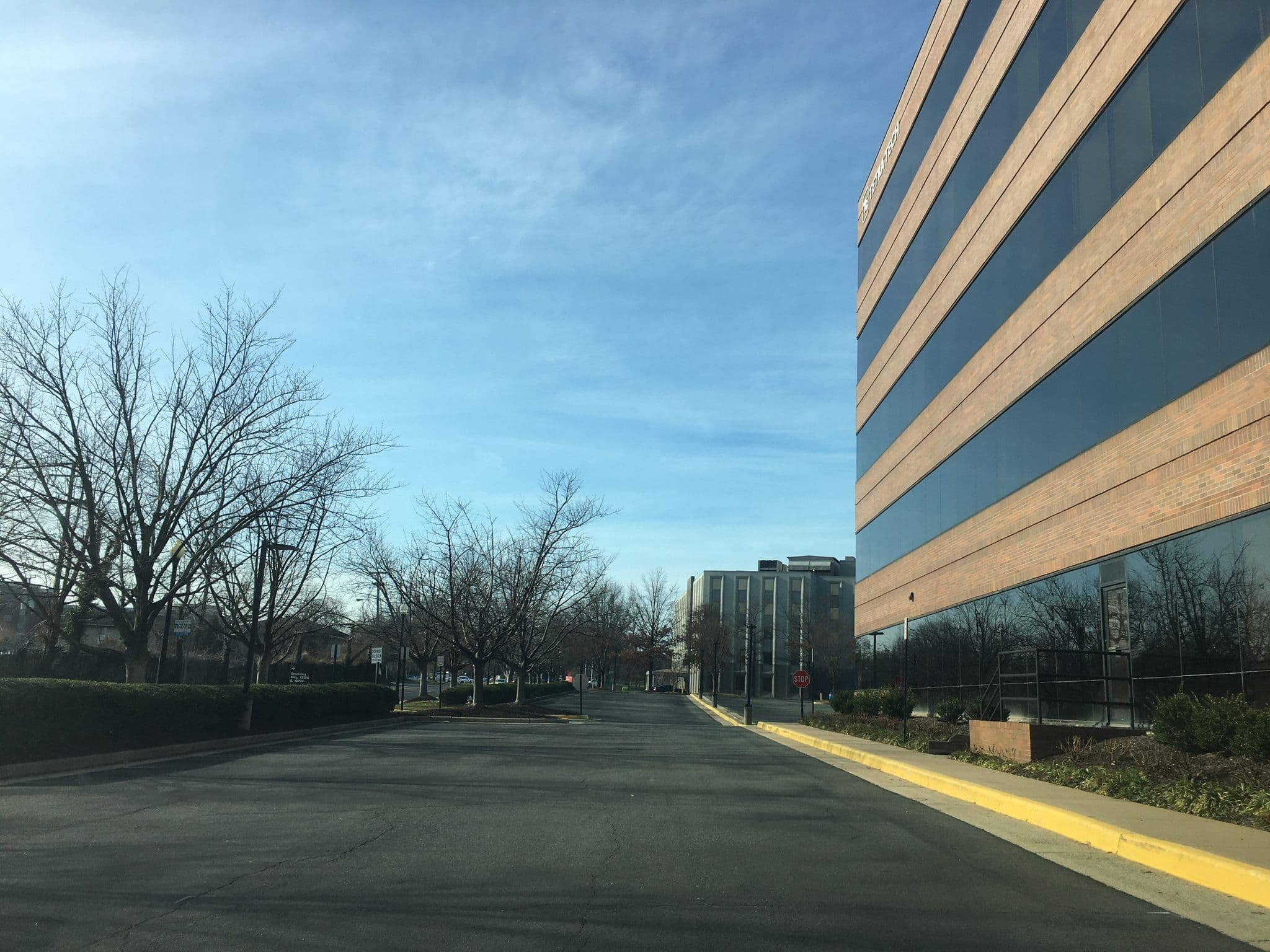 Street view near Crescent Hotels And Resorts, Fairfax — © clementmap (CC BY-SA · Mapillary)