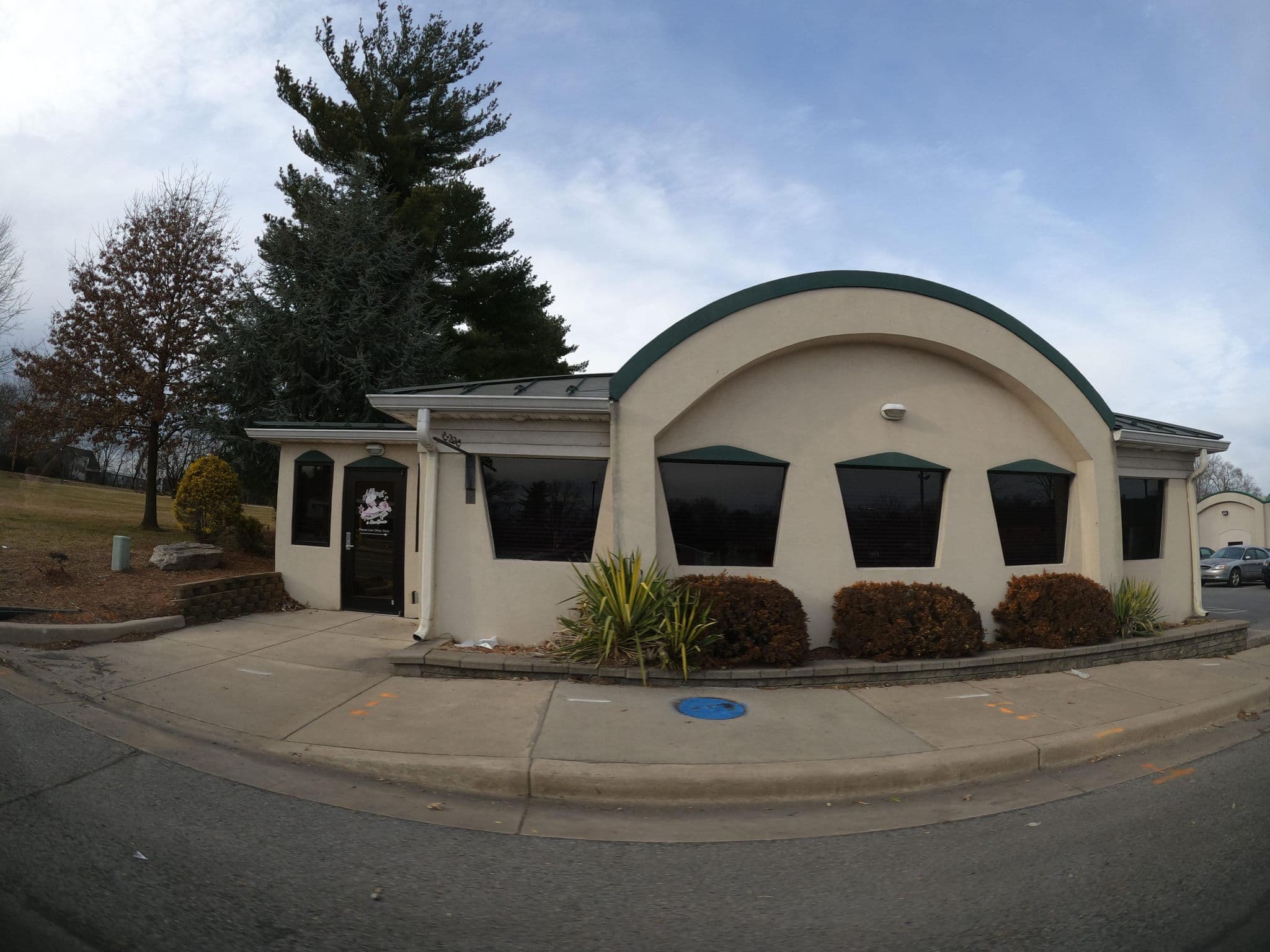 Street view near Rodeway Inn & Suites, Charles Town — © roadgeek_md99 (CC BY-SA · Mapillary)