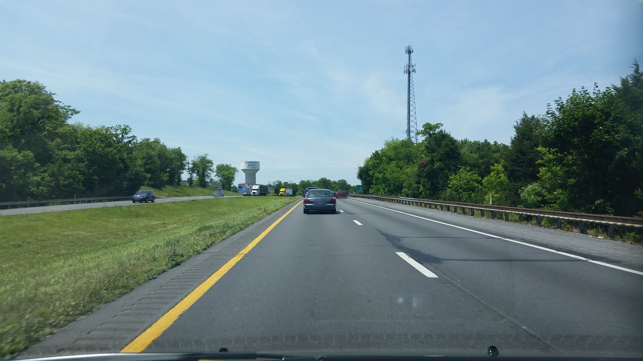 Street view near Quality Inn, Wilson-Conococheague — © dgearhart (CC BY-SA · Mapillary)