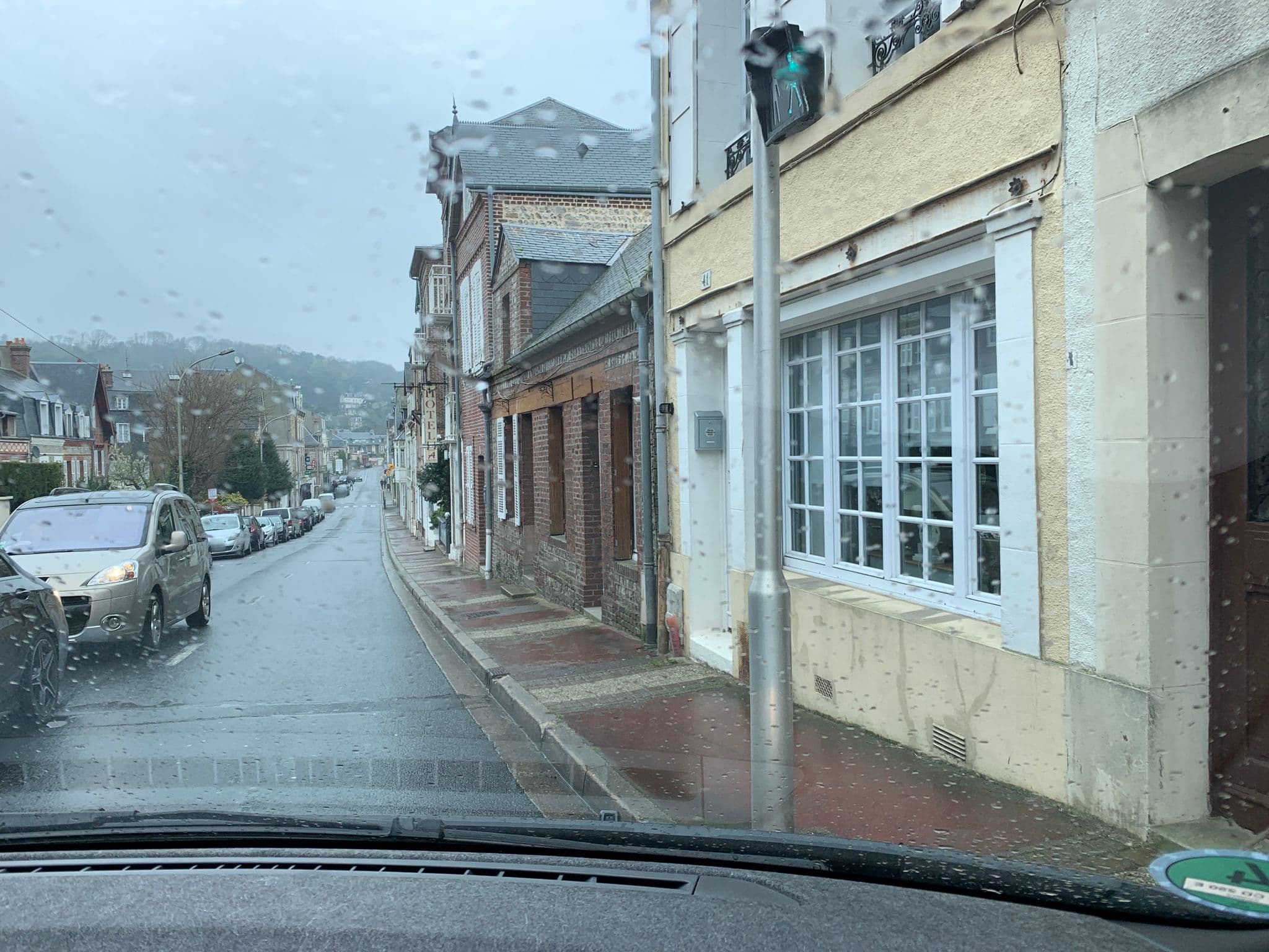Street view near Hôtel d'Angleterre, Étretat — © noel (CC BY-SA · Mapillary)
