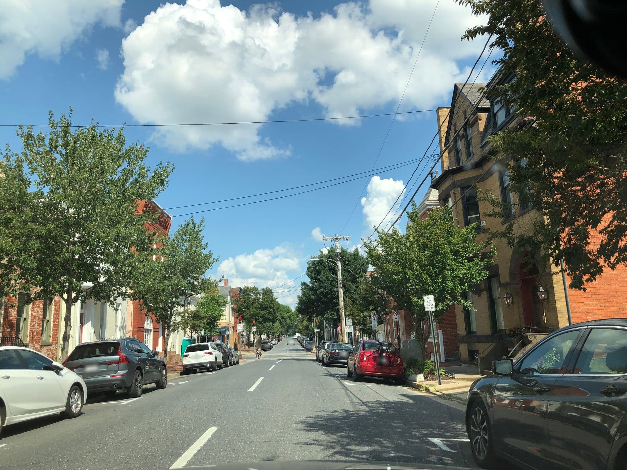 Street view near Hill House Bed and Breakfast, Frederick — © anavz (CC BY-SA · Mapillary)