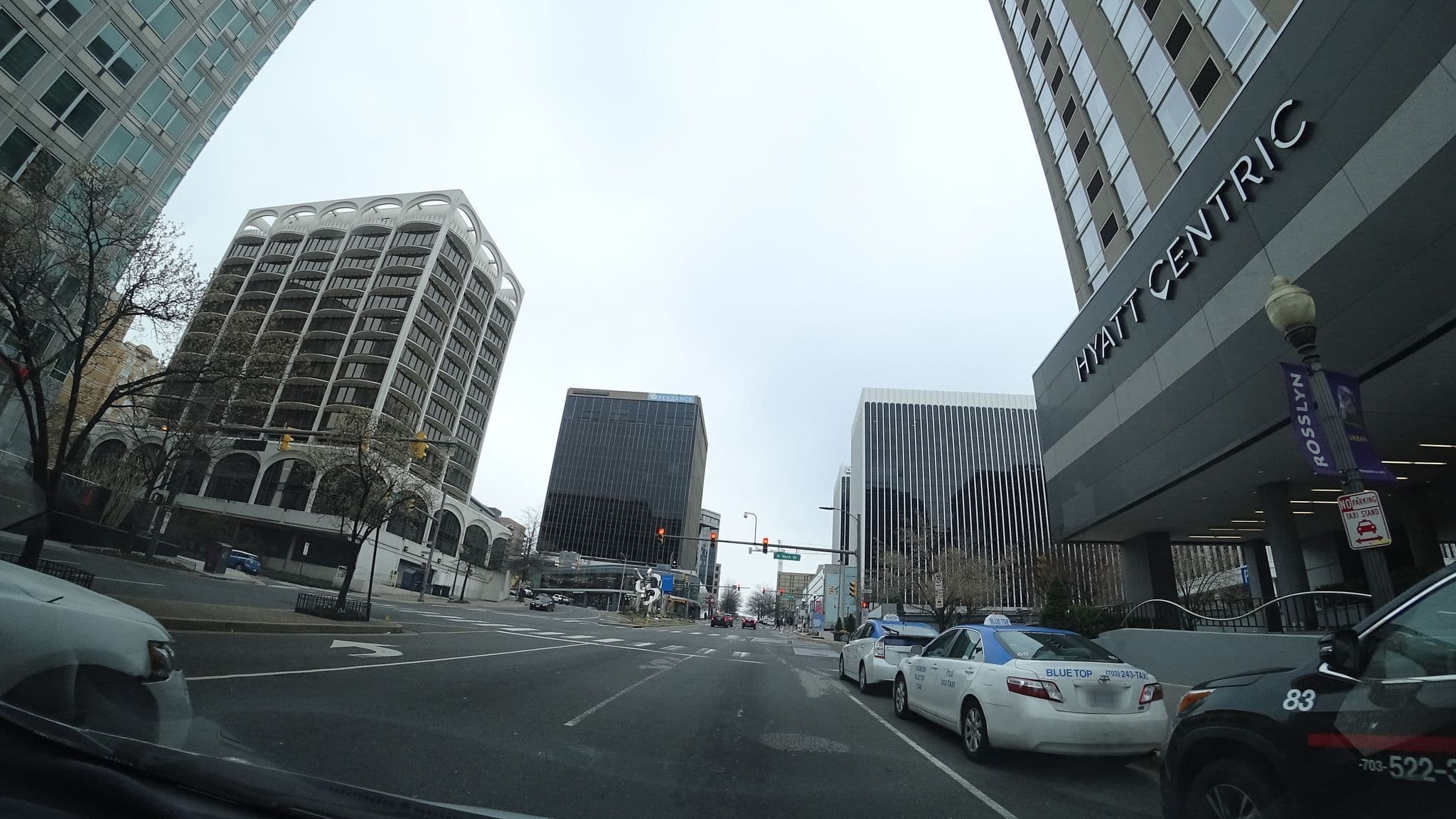 Street view near sleep zone, Rosslyn — © danbjoseph (CC BY-SA · Mapillary)