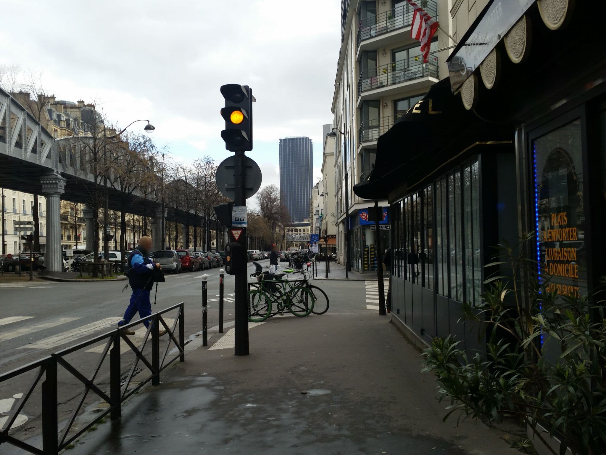 Street view near Hôtel Eiffel Villa Garibaldi, Paris 15 Vaugirard — © jopparn (CC BY-SA · Mapillary)