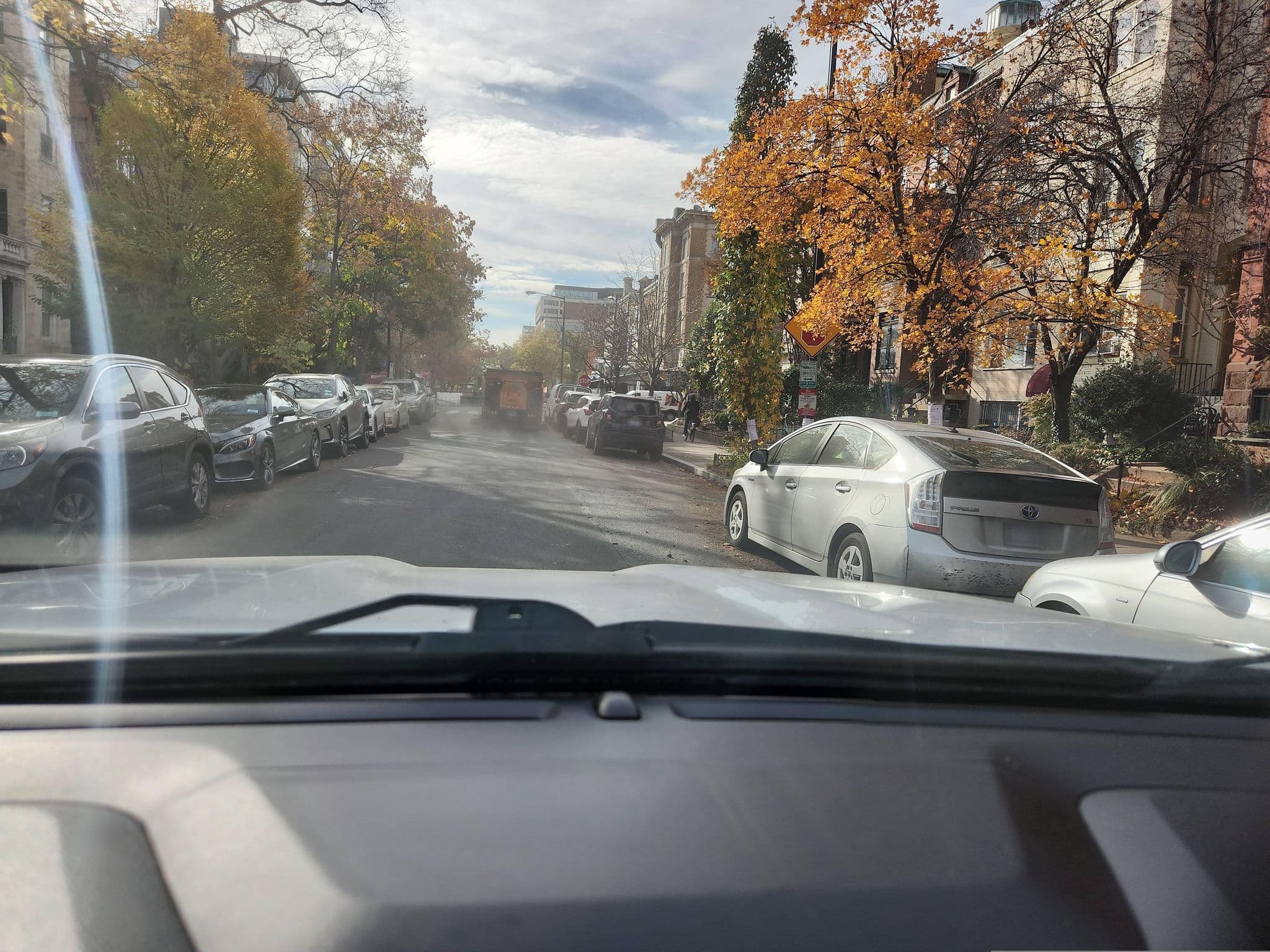 Street view near Simpkins' Bed & Breakfast No-Frills, Dupont Circle — © dcdpw_haroldd (CC BY-SA · Mapillary)