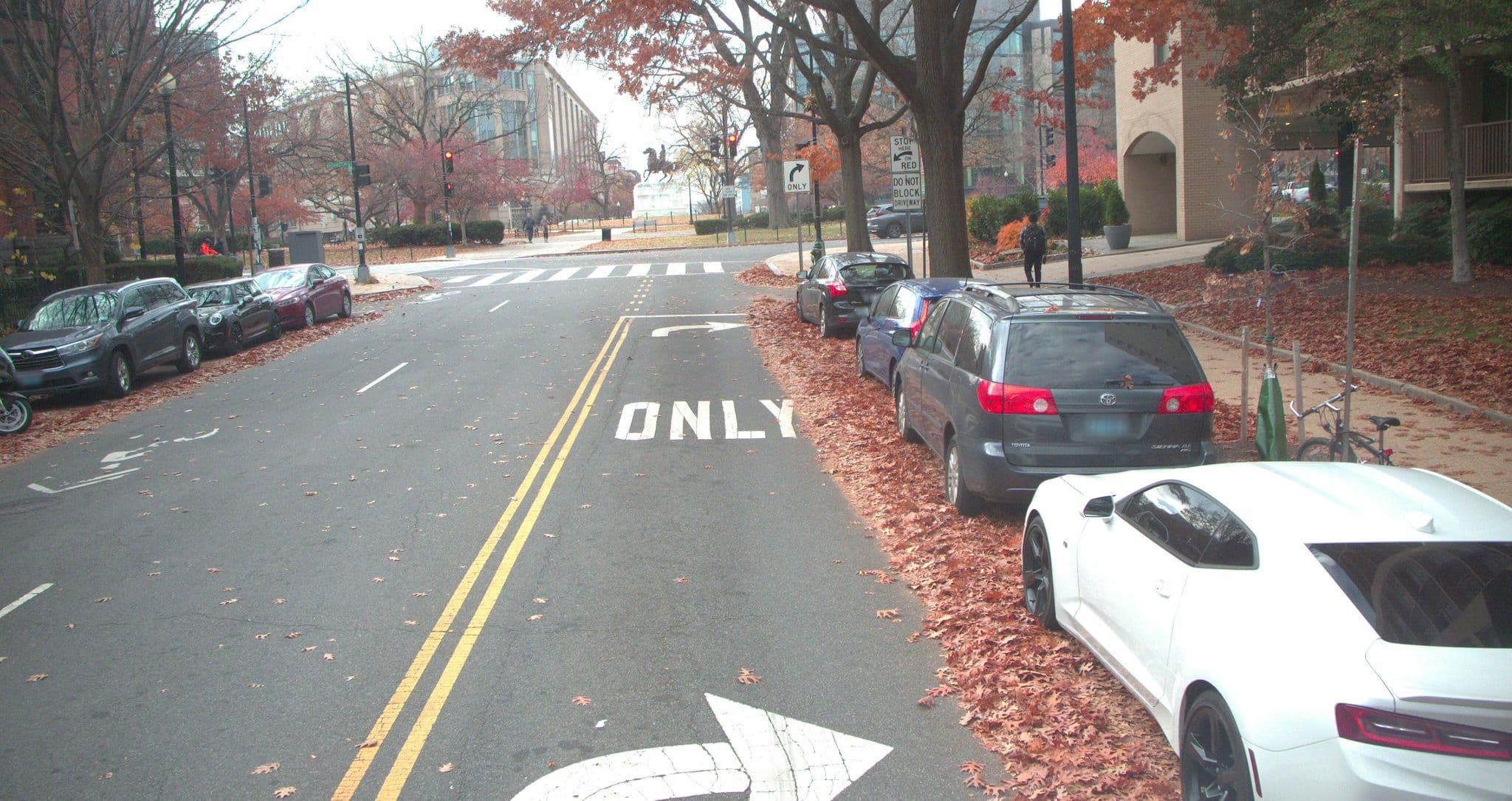 Street view near Hotel AKA Washington Circle, Golden Triangle — © dcpsi (CC BY-SA · Mapillary)