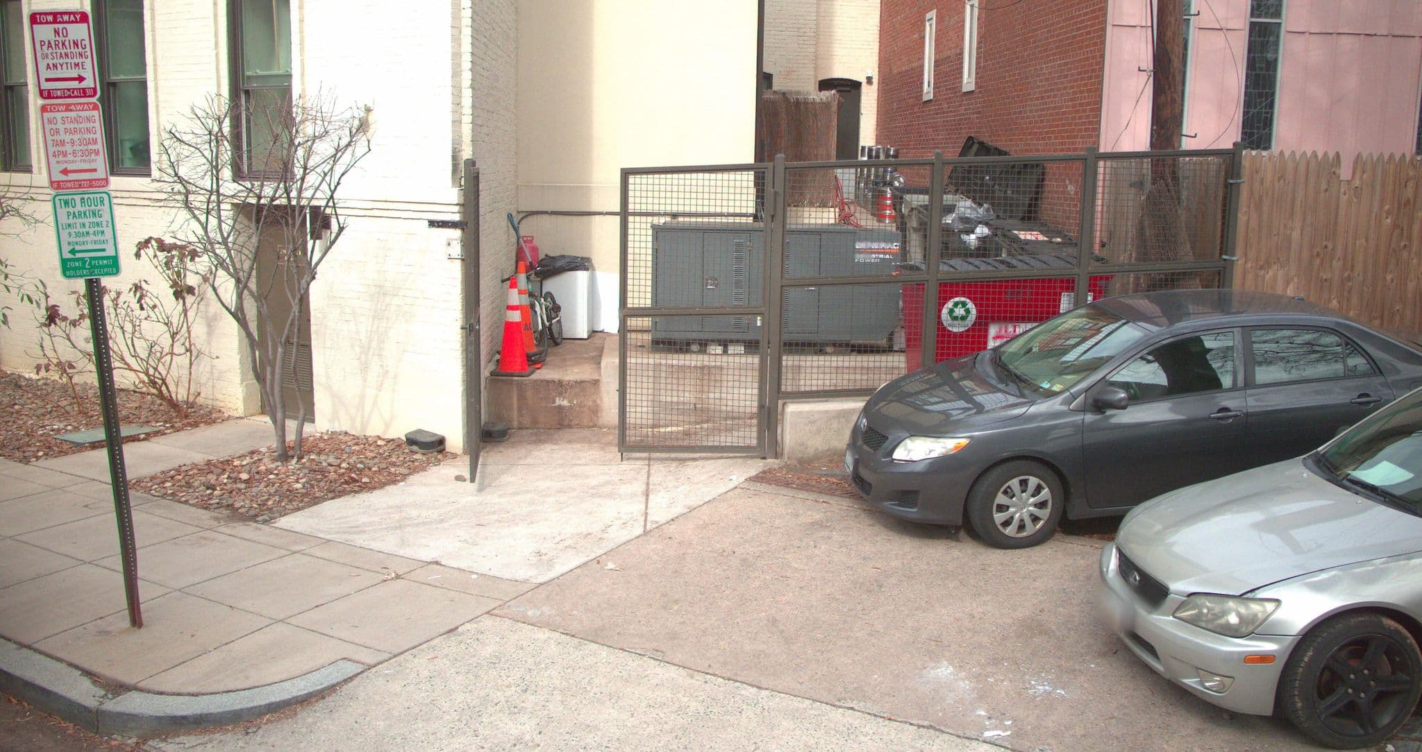 Street view near The Allen Lee Hotel, Golden Triangle — © dcpsi (CC BY-SA · Mapillary)